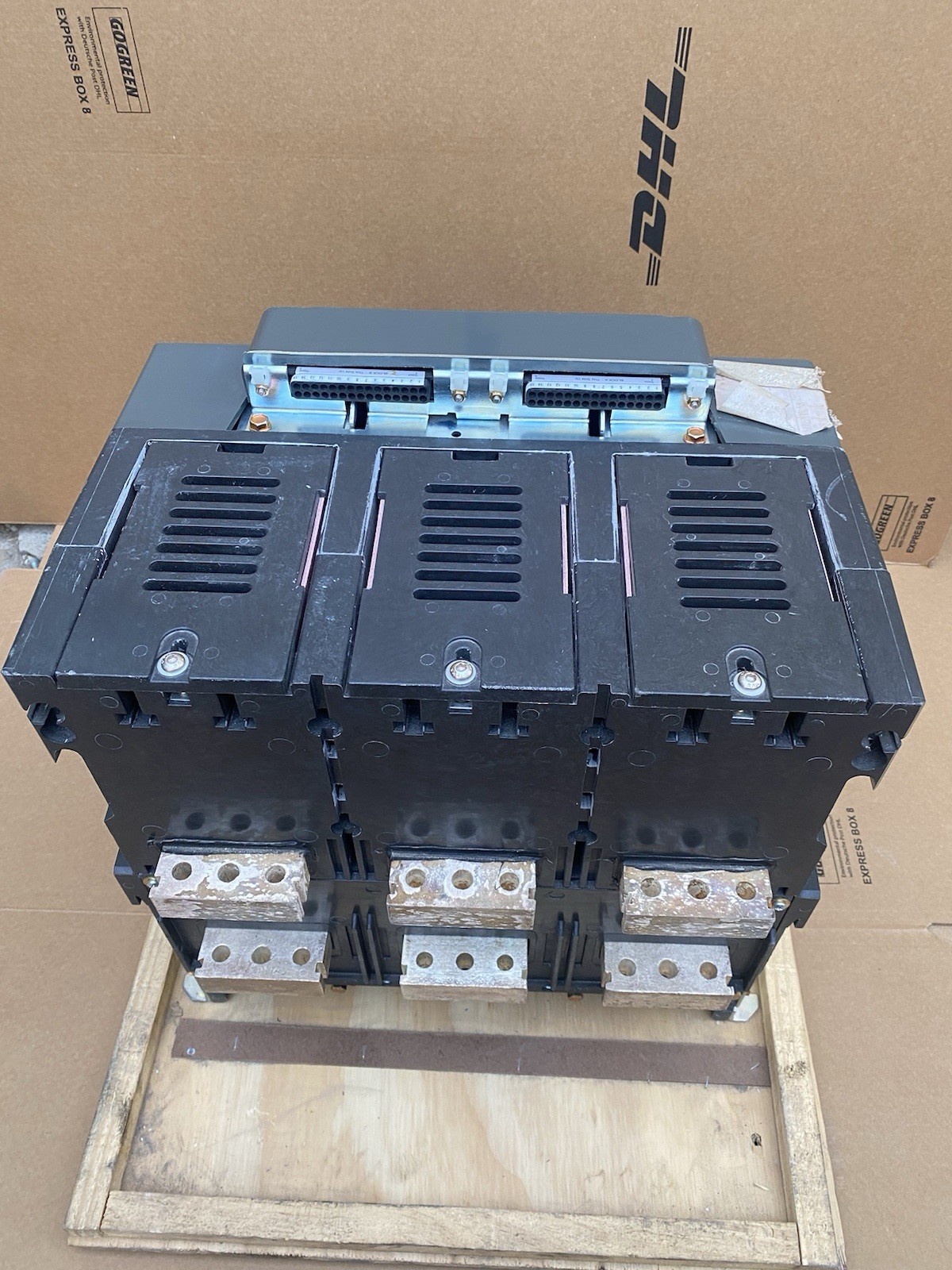 EATON MAGNUM LV DC DISCONNECT DEK225 B 2500A 3P , DEK2253HEA NNNNN MNNN