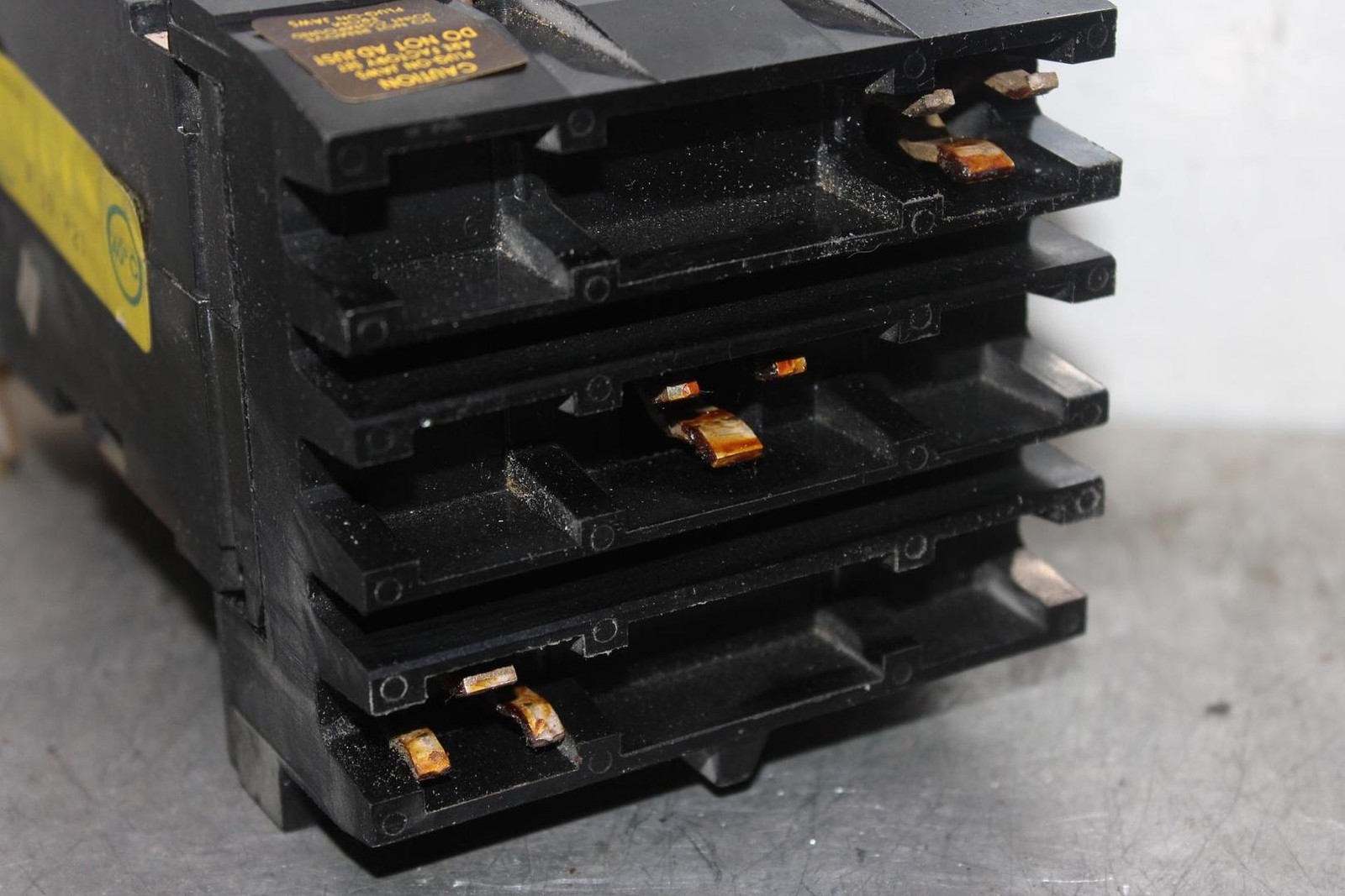 SQUARE D I-LINE CIRCUIT BREAKER FH36100 100 AMP 600 VAC 3-POLE