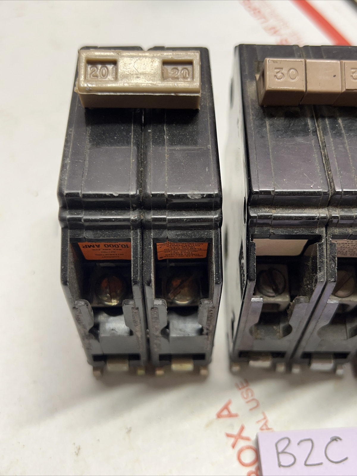 Eaton Cutler Hammer CH 230 CH250 CH240 2P 20A 30A 40A 50A Circuit Breaker ED4U