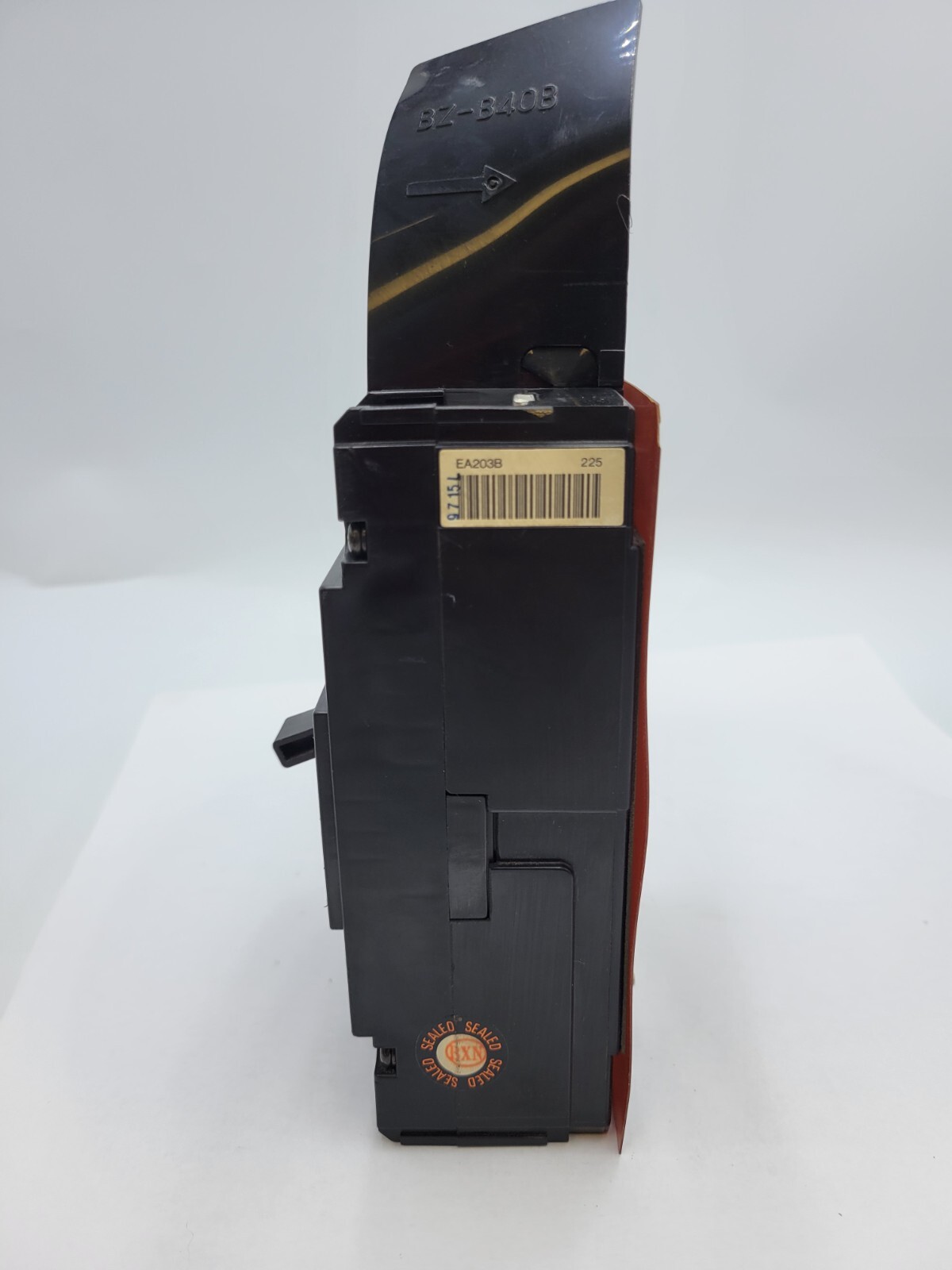 Fuji Electric EA203B Circuit Breaker 225A 690VAC 250DC 3P 3PH Type EA 225 Amp
