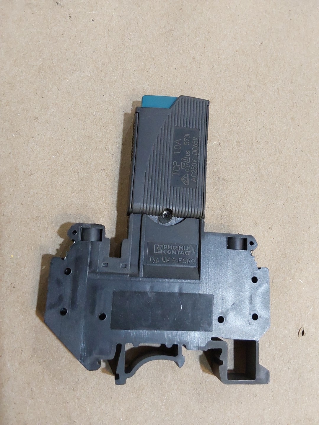 UK 6-FSI-C With TCP 1.0A Phoenix Contact Circuit Breaker Protector TCP 1A *