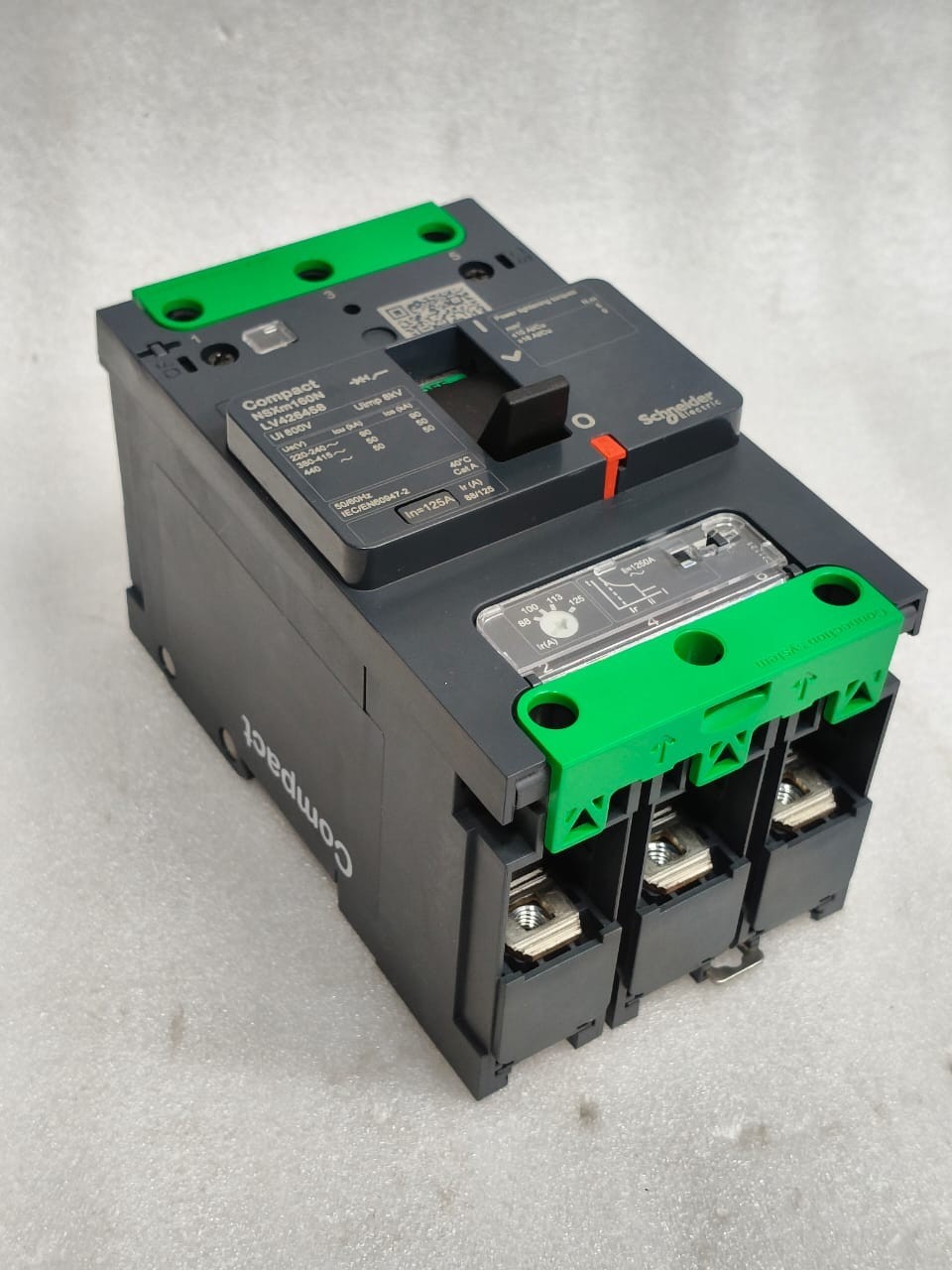 SCHNEIDER ELECTRIC LV426458 CIRCUIT BREAKER 3P3D TM125D 125A 50KA/380-415V FAST
