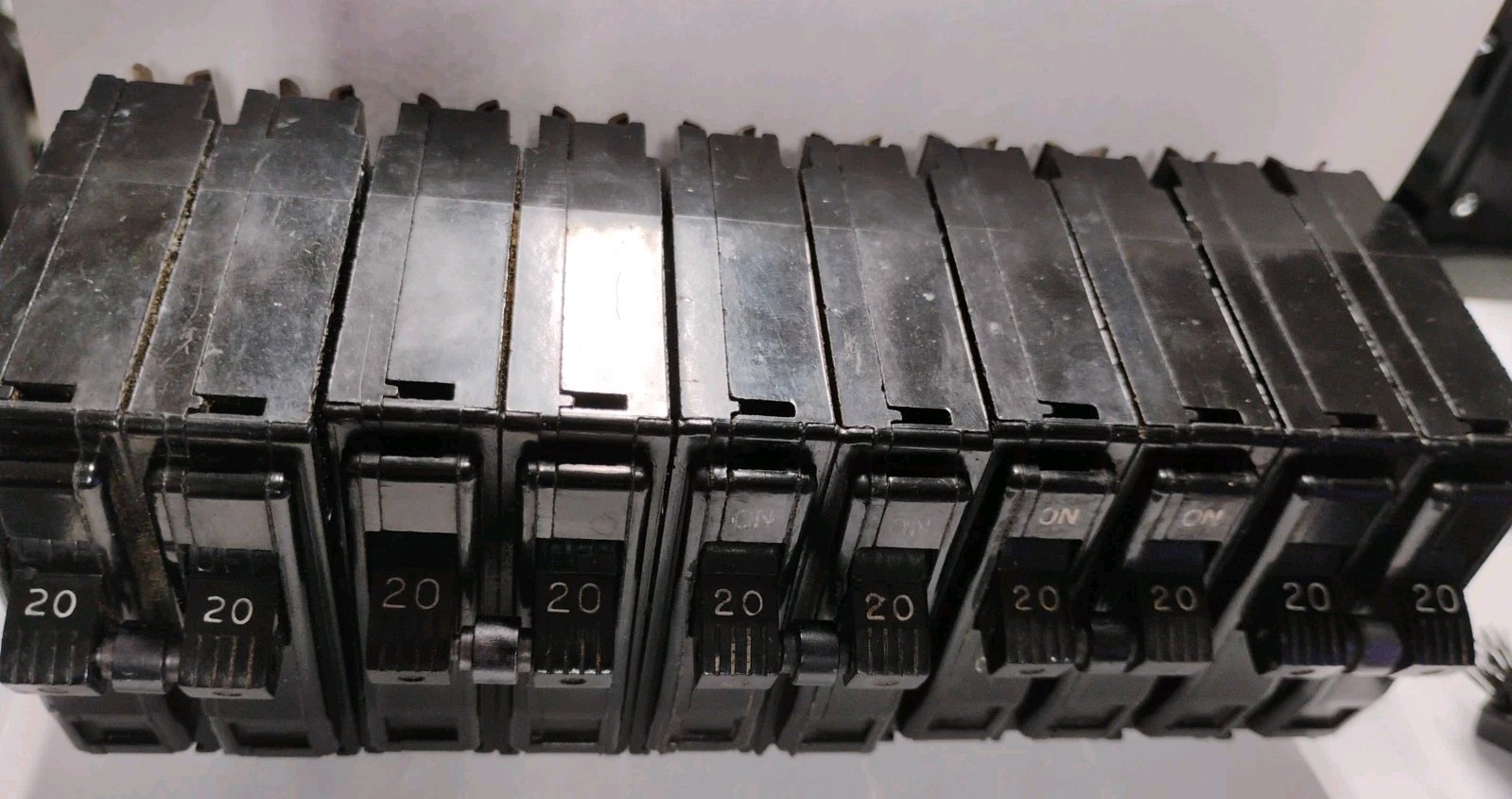 LOT OF 5 SQUARE D QO220 2 POLE 20 AMP TYPE QO CIRCUIT BREAKERS