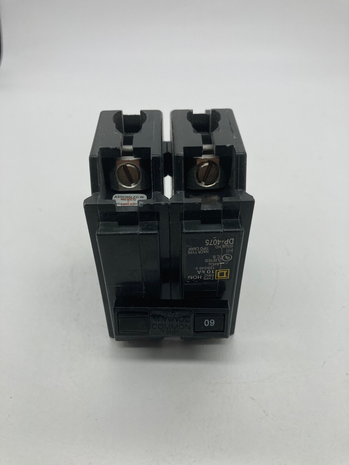 Homeline HOM260 2 Pole 60 Amp 120 240V AC Type HOM Plug In Circuit Breaker New