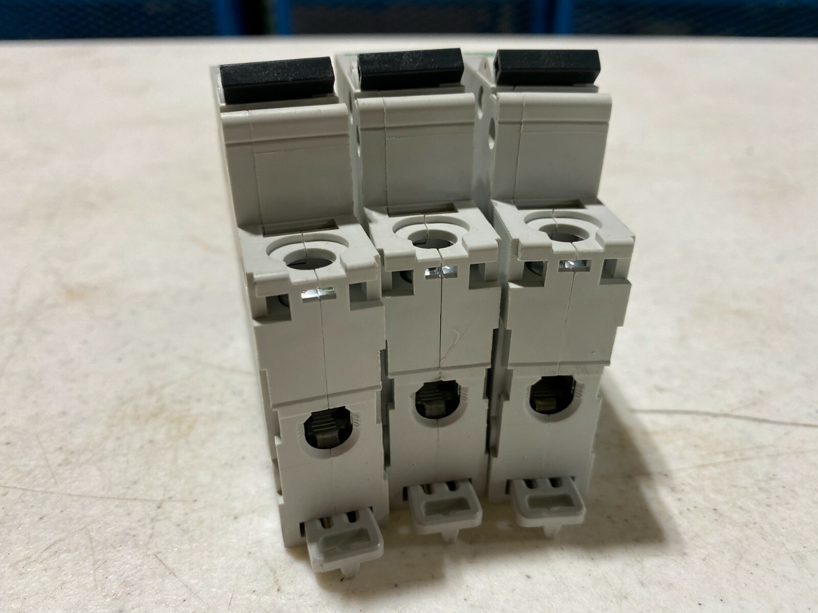1x Schneider Electric C60 Multi 9 Circuit Breaker 6A 277V-65V 1-Pole NOS