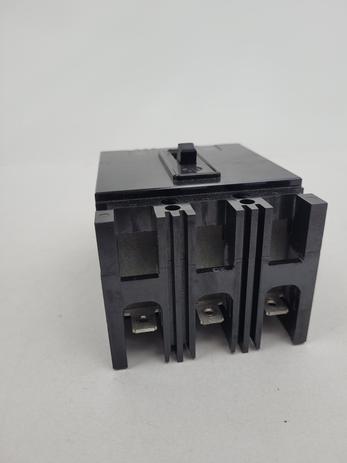 EHB3020 Westinghouse 20 Amp 480 VAC Circuit Breaker – Next Day Option – New