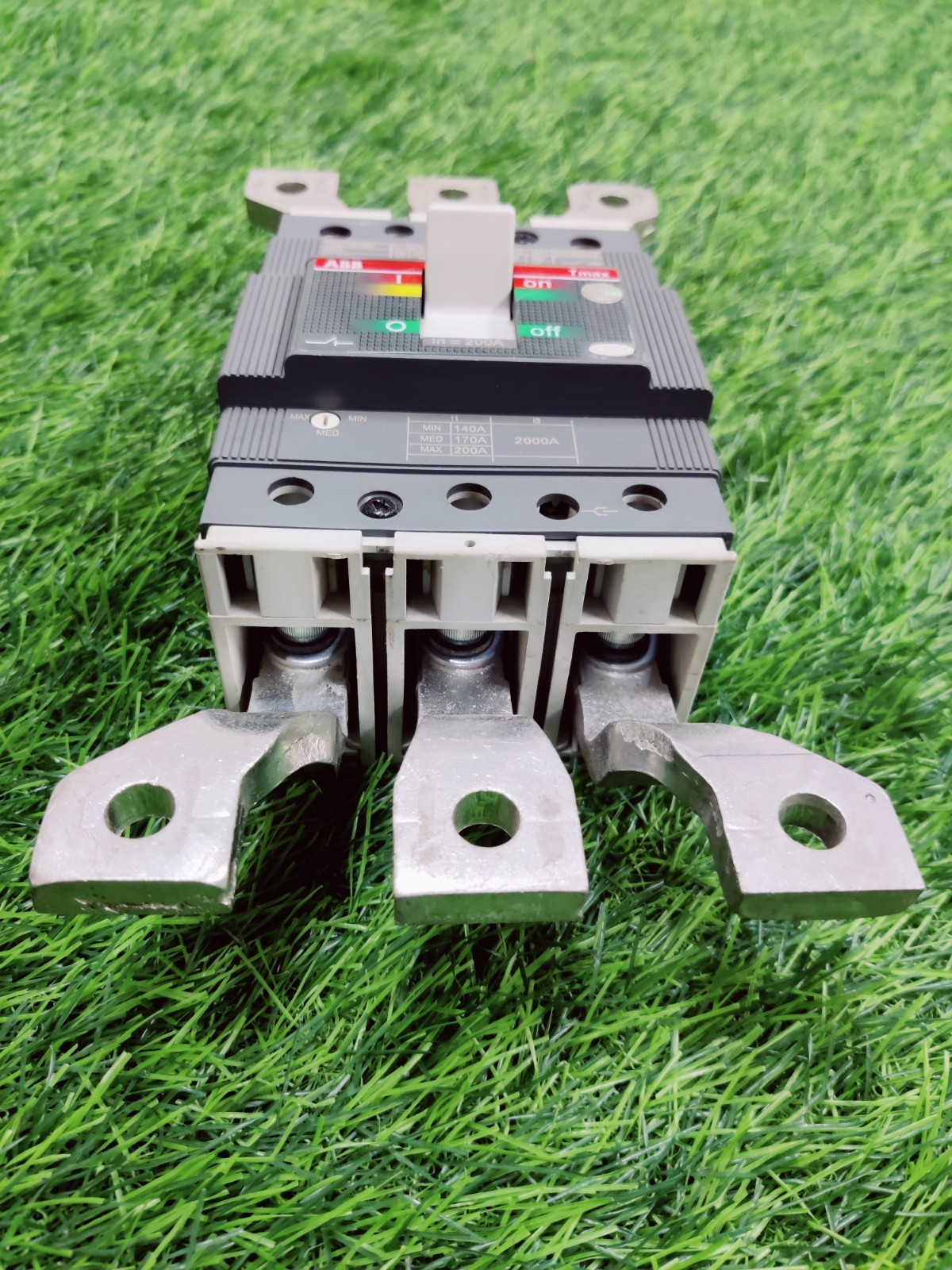 ABB TMAX T3N 250 200A 3 POLE CIRCUIT BREAKER MCCB WITH SPREADER SUPERIOR QUALITY
