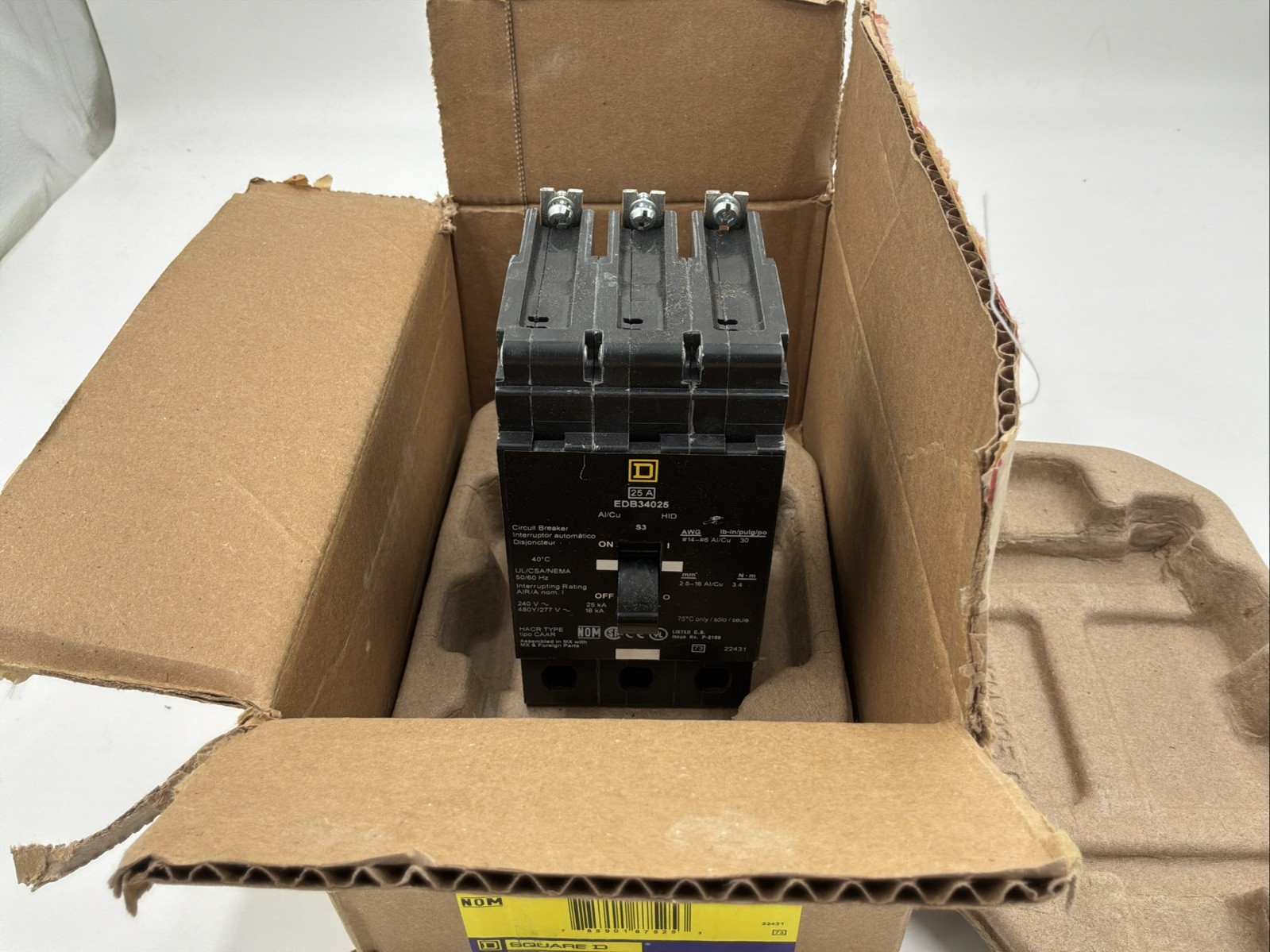 Square D EDB34025 Circuit Breaker, Open box 25a, 3 pole
