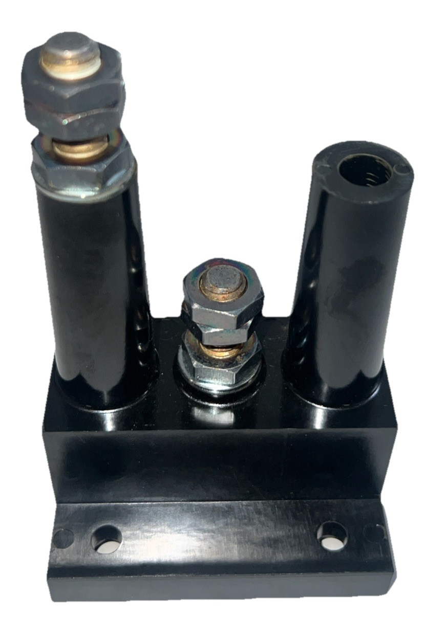SIEMENS PC2637 CIRCUIT BREAKER PLUG-IN MOUNT ASSEMBLY 600V 100A