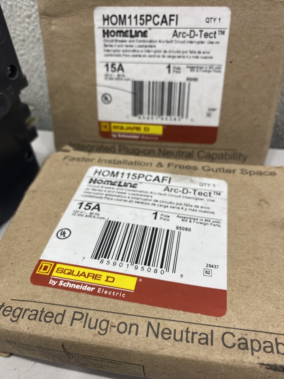 Lot of 2 SquareD/Homeline HOM115PCAFI Circuit Breaker 15A