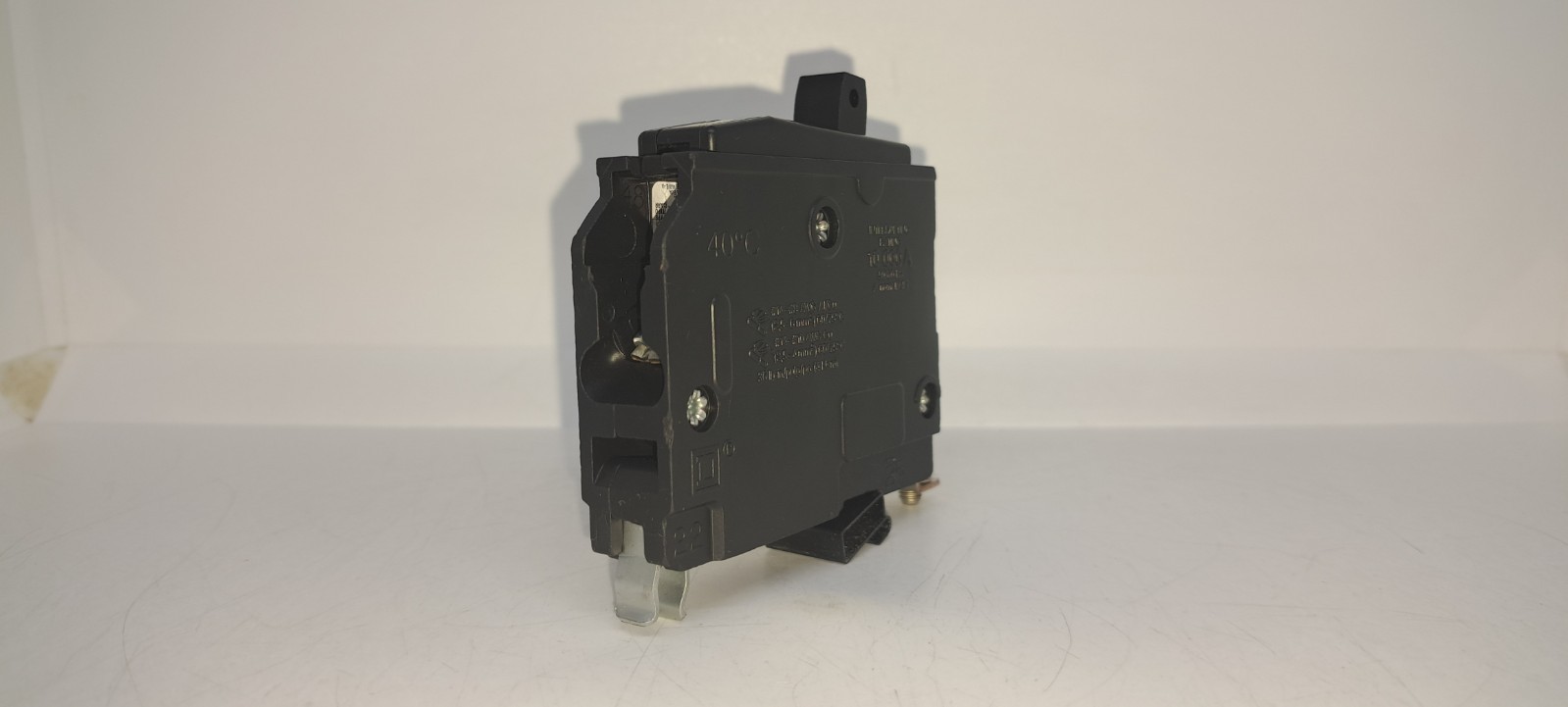 Square D QOB115 15 AMP 1 POLE 120/240V Bolt-on Circuit Breaker Yellow Face NEW