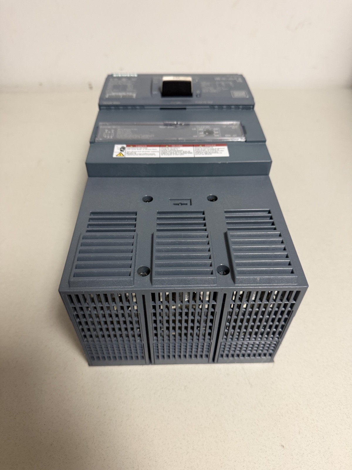 NEW SIEMENS 3VA5 CAT# 3VA5340-5EC31-0AA0 400A CIRCUIT BREAKER