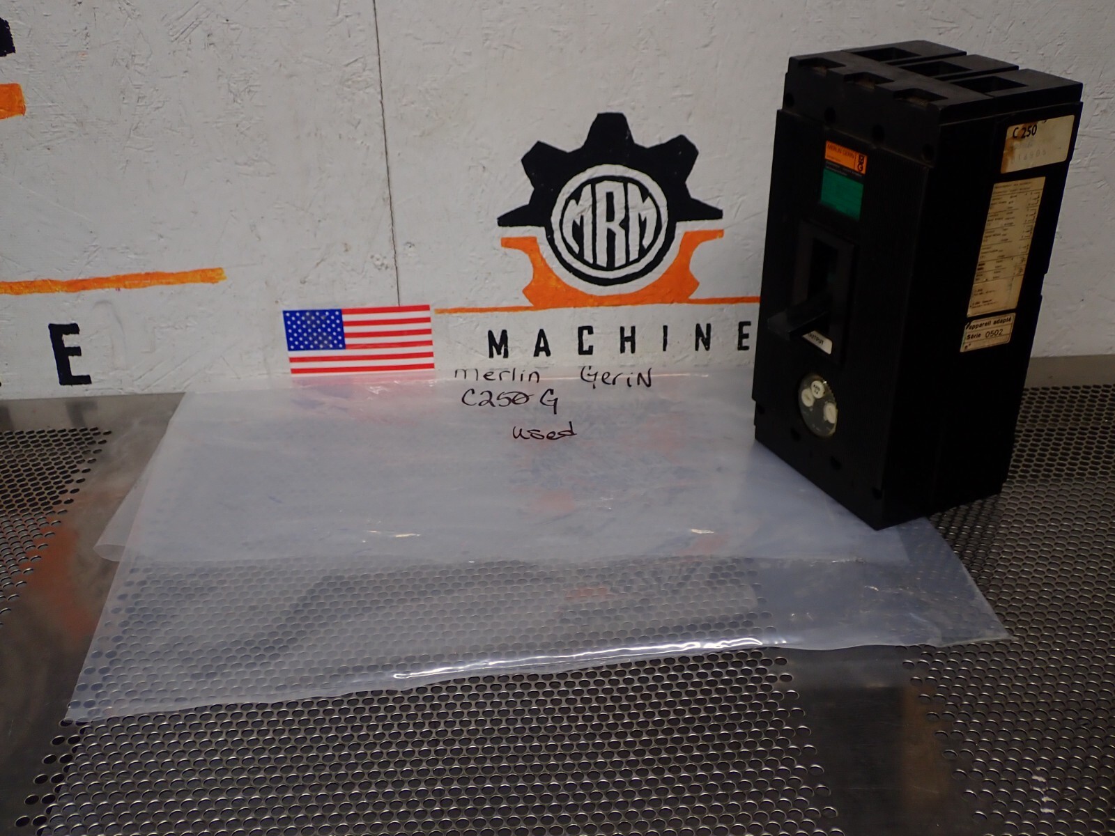 MERLIN GERIN C250G Circuit Breaker 250A 660V 20kA 380/415V 25kA 250V See Pics