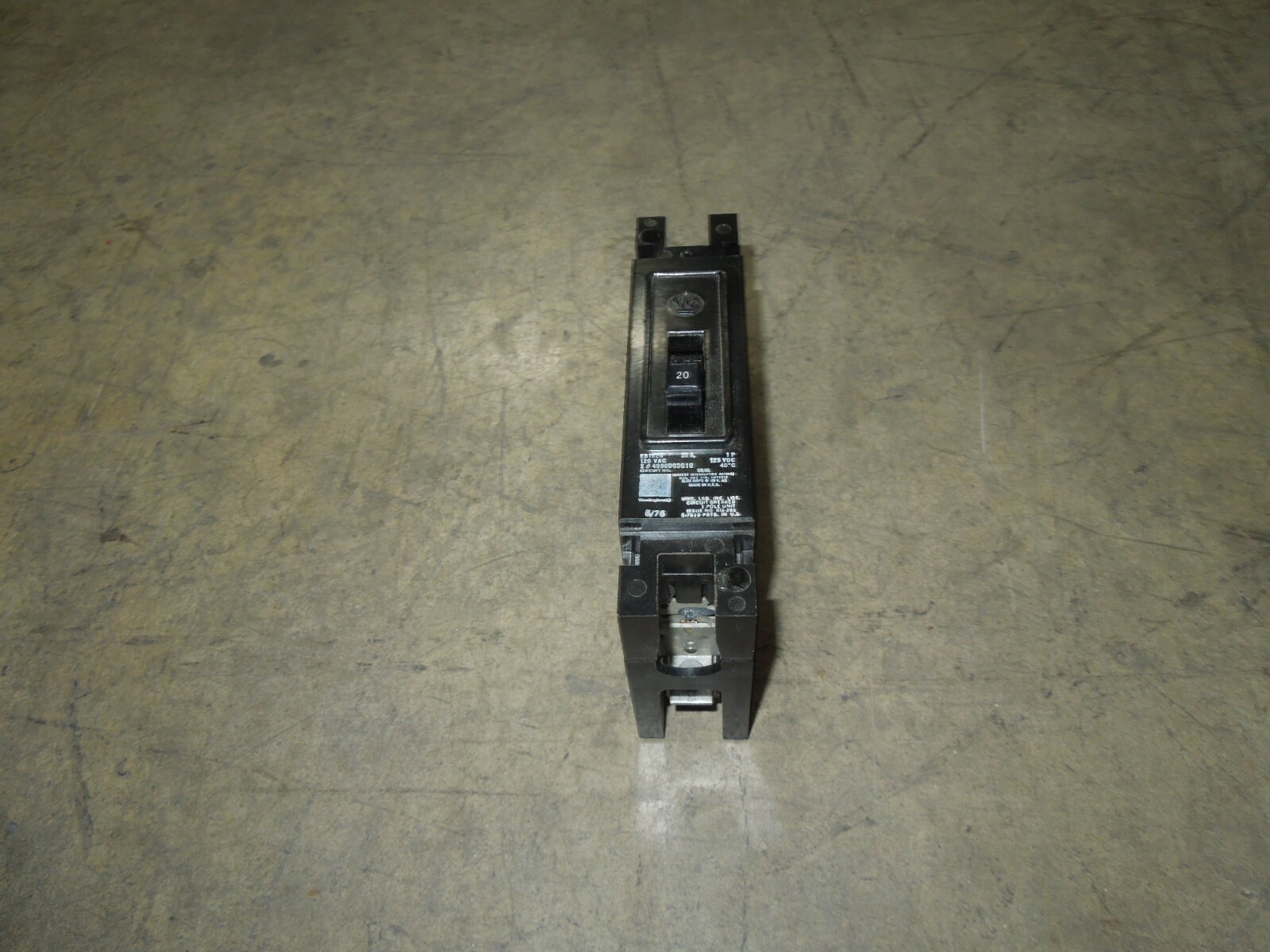 Westinghouse EB1020 Circuit Breaker 20A 1P 120V AC 125V DC Used