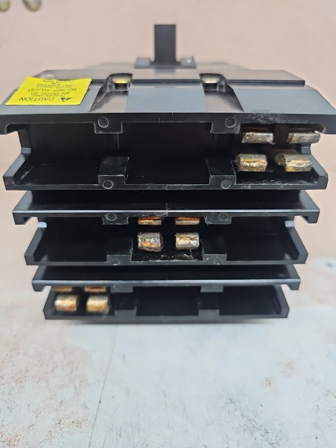 Square D KA36125 125 Amp 600 Vac 3 Pole Circuit Breaker