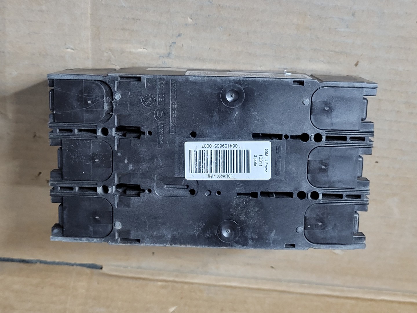 SURPLUS NEW SQUARE D JDL36200 200 Amp, 3 Pole, 600 Volt Circuit Breaker