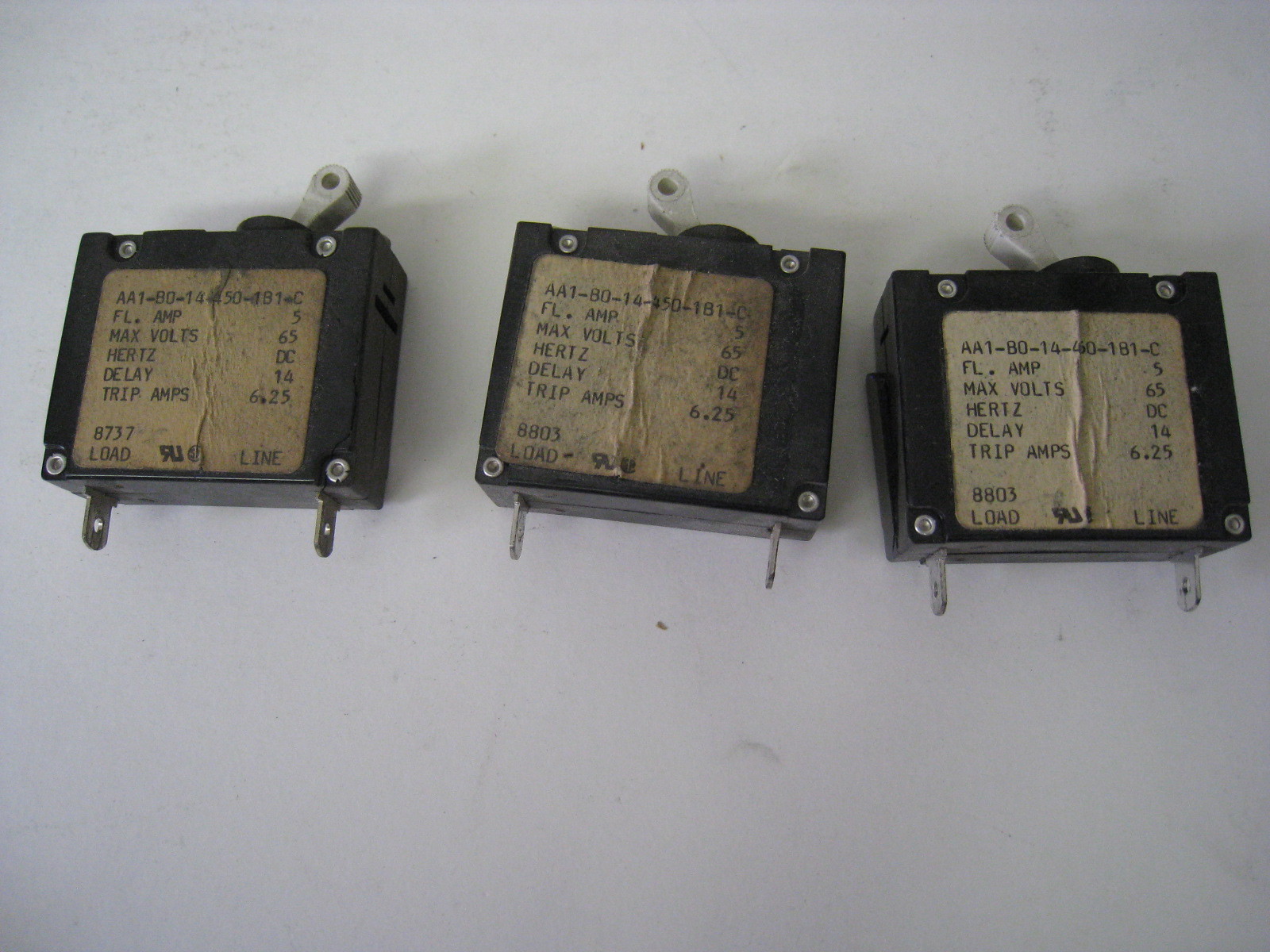 Lot of 3 Carling Switch Circuit Breaker 65V AA1-B0-14-450-1B1-C On / Off Switch