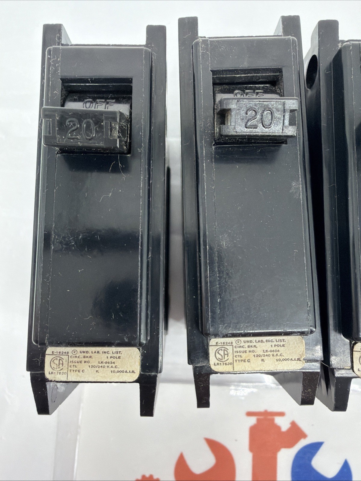 (Lot of 4) GTE Sylvania C120, 20A, 1 Pole, Type C, 120/240V, Plug In