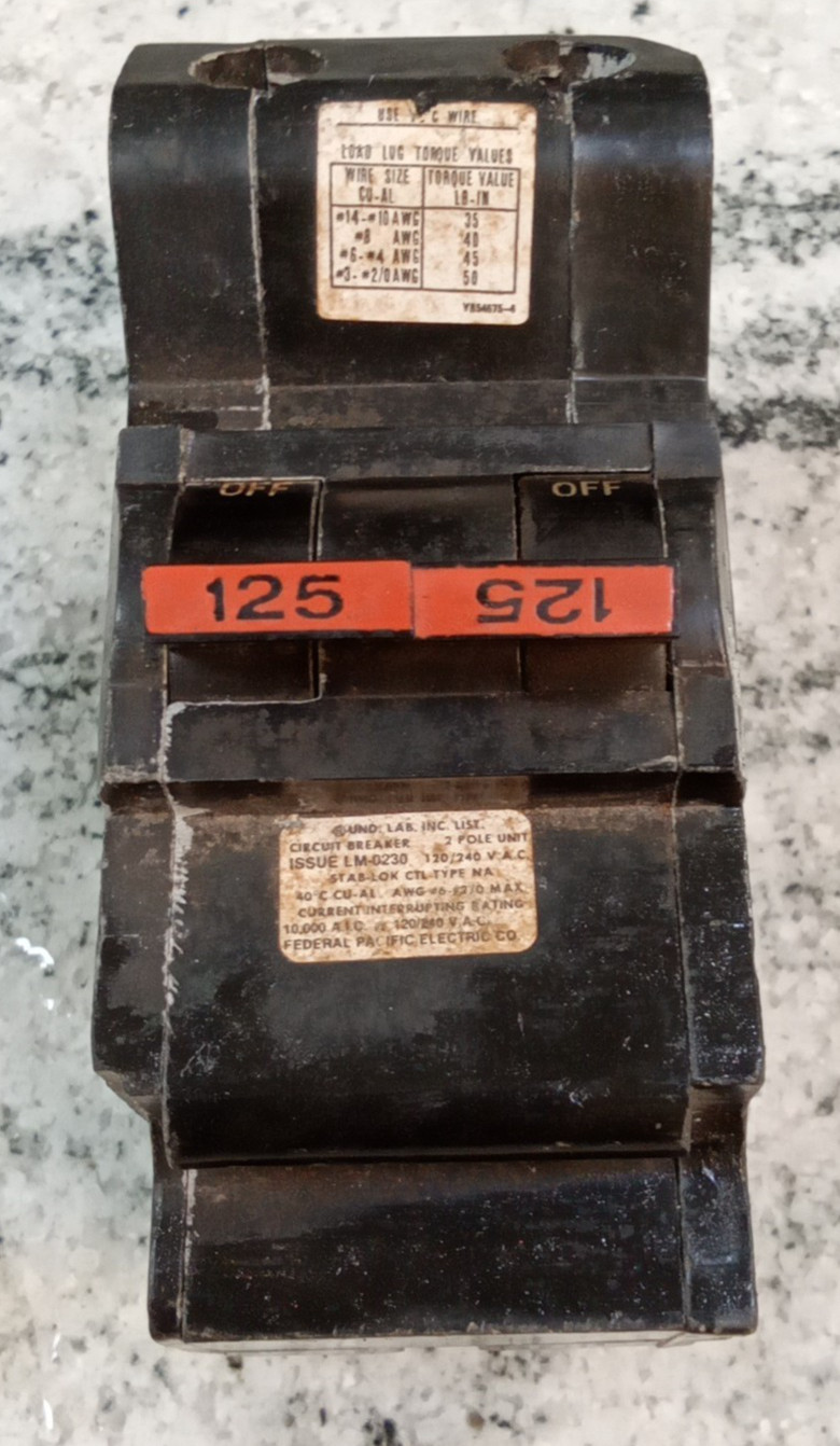 Federal Pacific/NA2125/2P125/125 A/2P/240V/Type NA /STAB-LOK/Breaker /USE(28D3UP