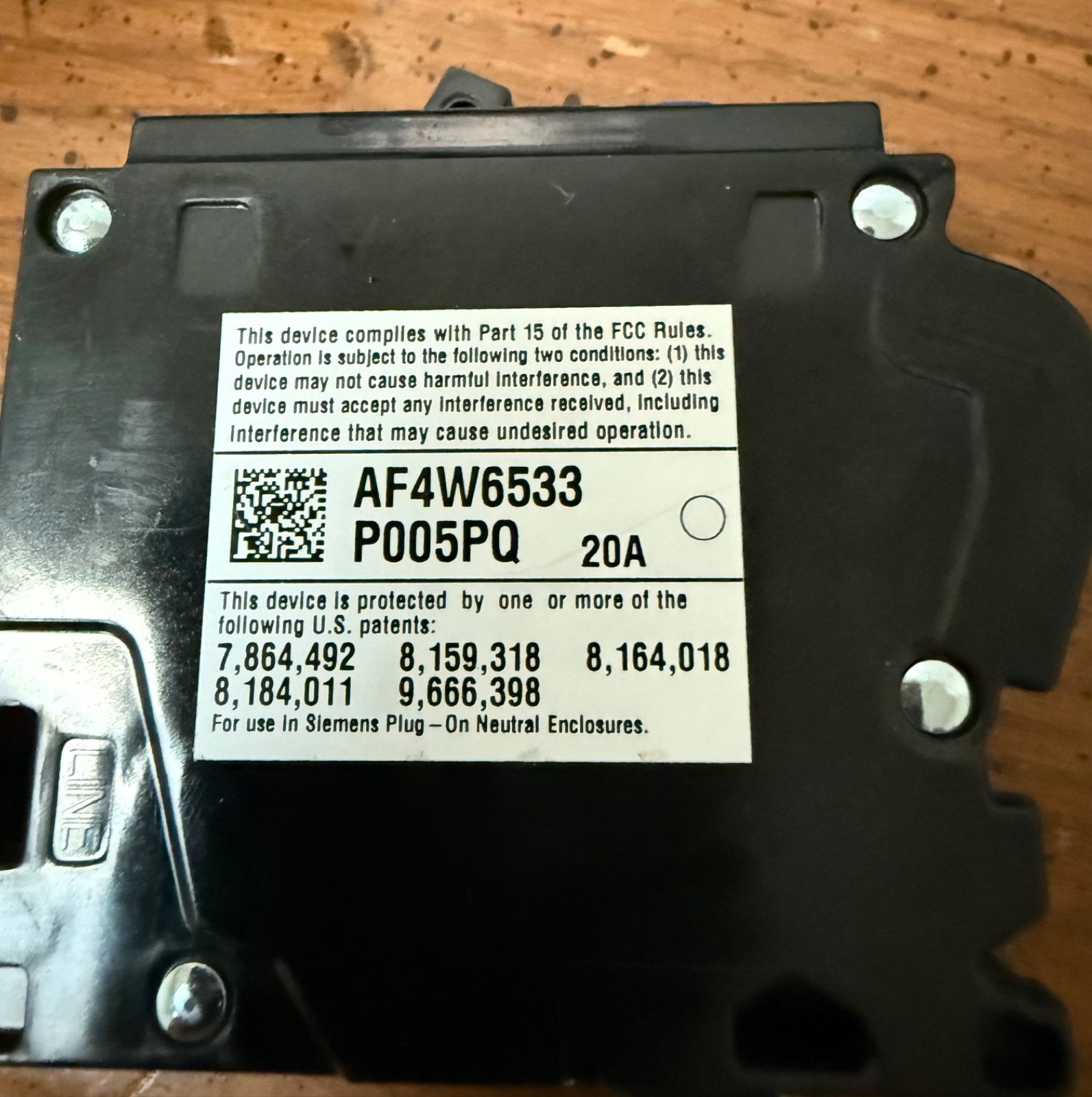 One (1) New Circuit Breaker Siemens QA120AFCN 20 Amp AFCI Plug On Neutral PON