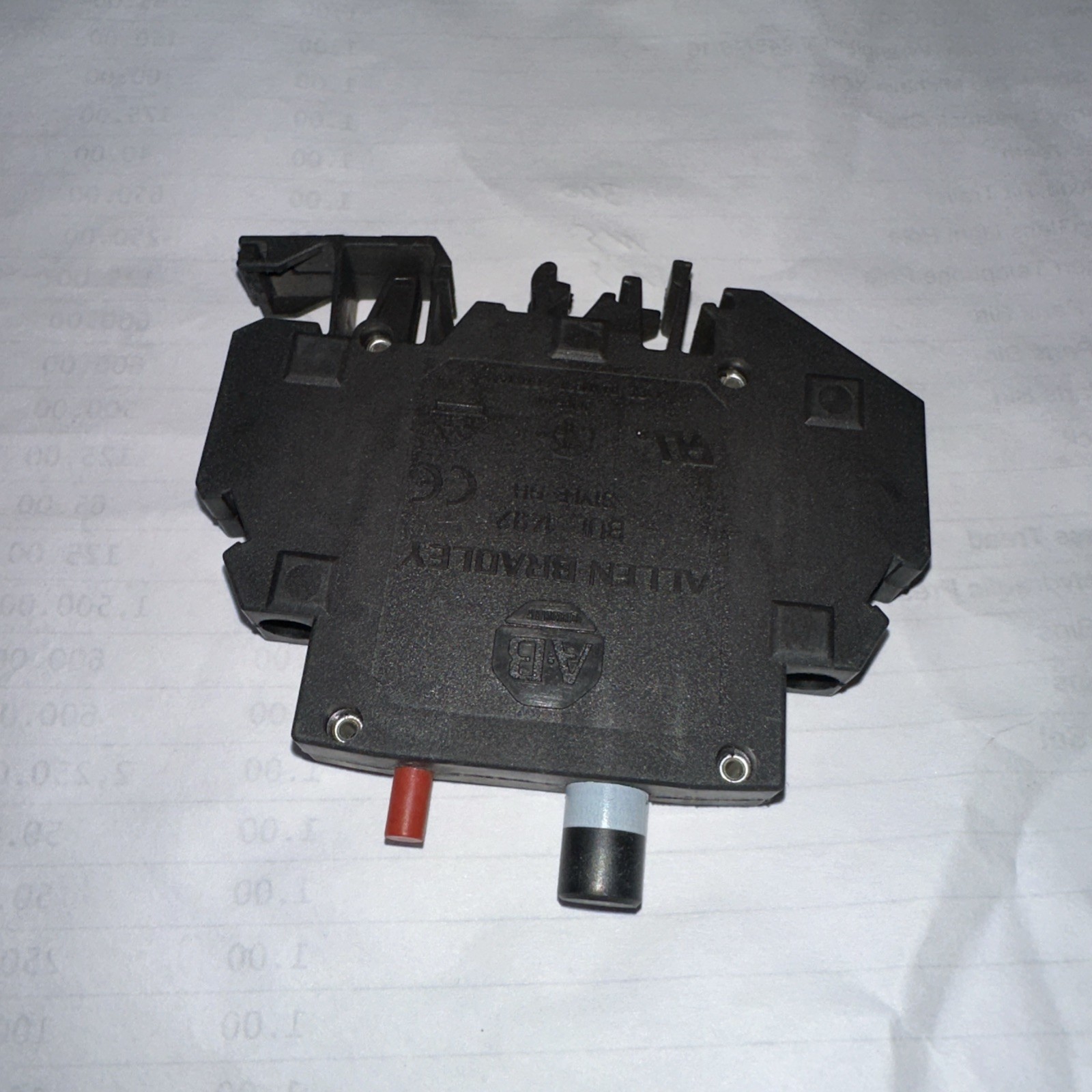 ALLEN BRADLEY 1492-GH015 / 1492GH015 (st1040)