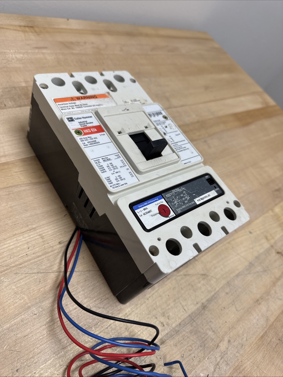 EATON CUTLER HAMMER HKD3400F KES3400LSI 3 POLE 400 AMP 480v CIRCUIT BREAKER