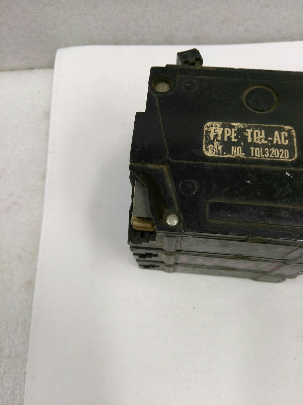 GE TQL32020 3P 20A 240VA Plug-In, GROVE Model TQL-AC Breaker CHIPS (14CB3