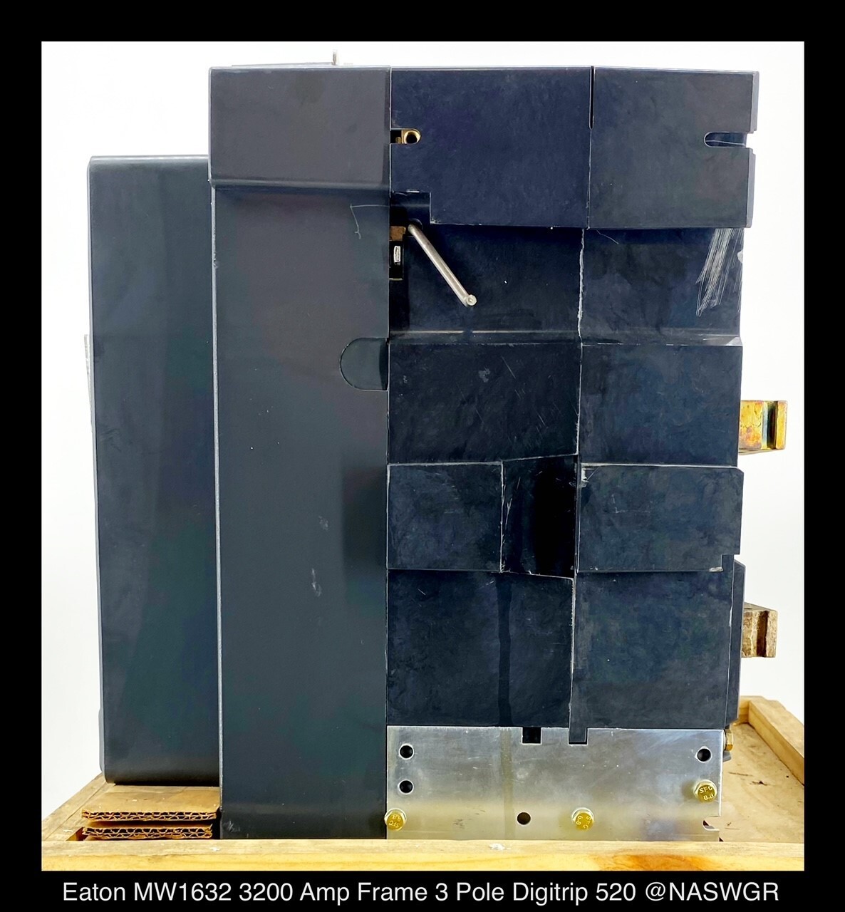 Eaton Magnum IEC MWI632 Breaker (M/O,B/I) – 3200 Amp – Unused/Warranty