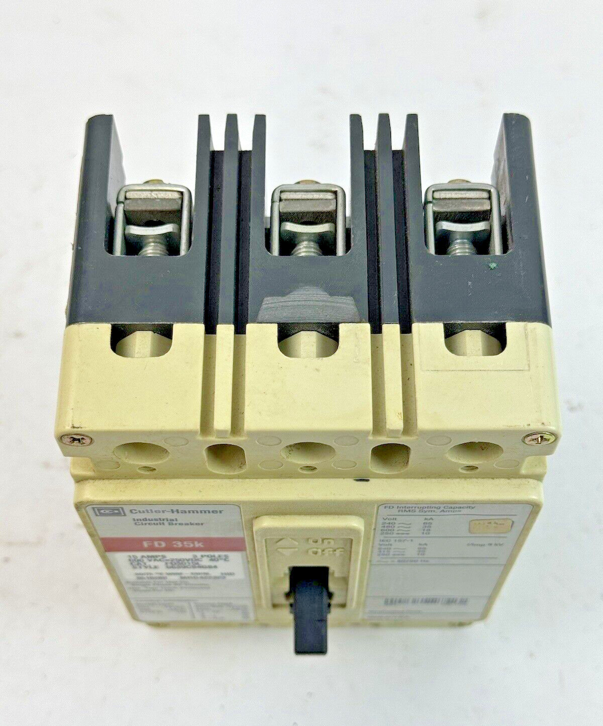 EATON / CUTLER-HAMMMER – FD3015L – CIRCUIT BREAKER – 3 POLE/ 15 A/ 600 VAC