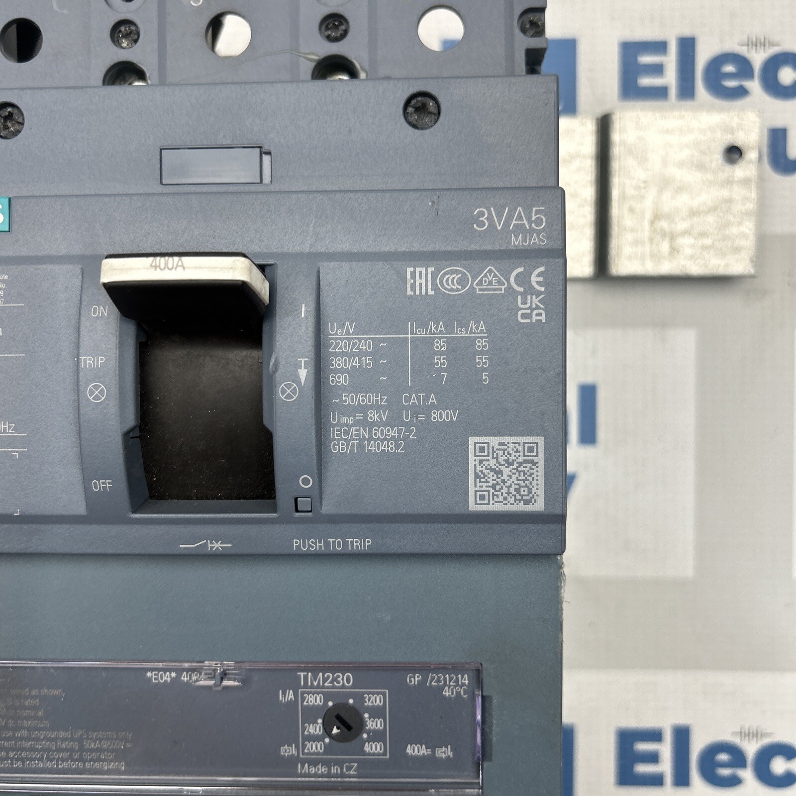 3VA5340-5EC31-0AA0 SIEMENS 3 POLE 400A 600 VOLT CIRCUIT BREAKER