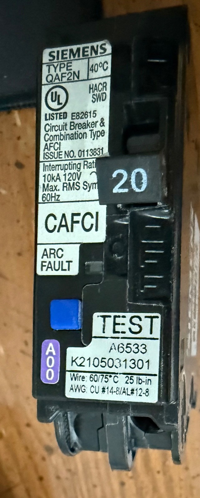 One (1) New Circuit Breaker Siemens QA120AFCN 20 Amp AFCI Plug On Neutral PON