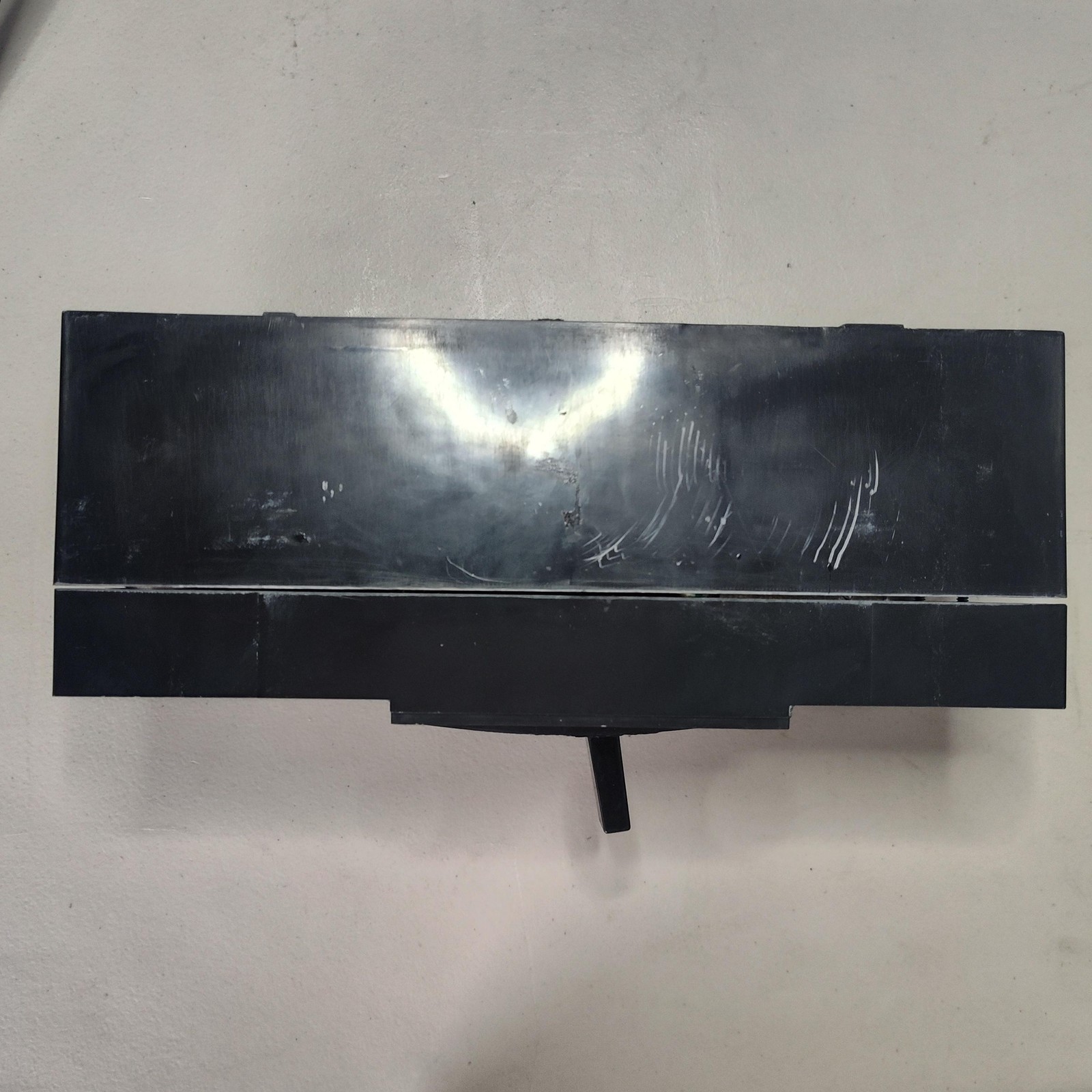 GE TFK236F000 F-225 Main Circuit Breaker Frame 3 Pole 225A 600VAC Black Used