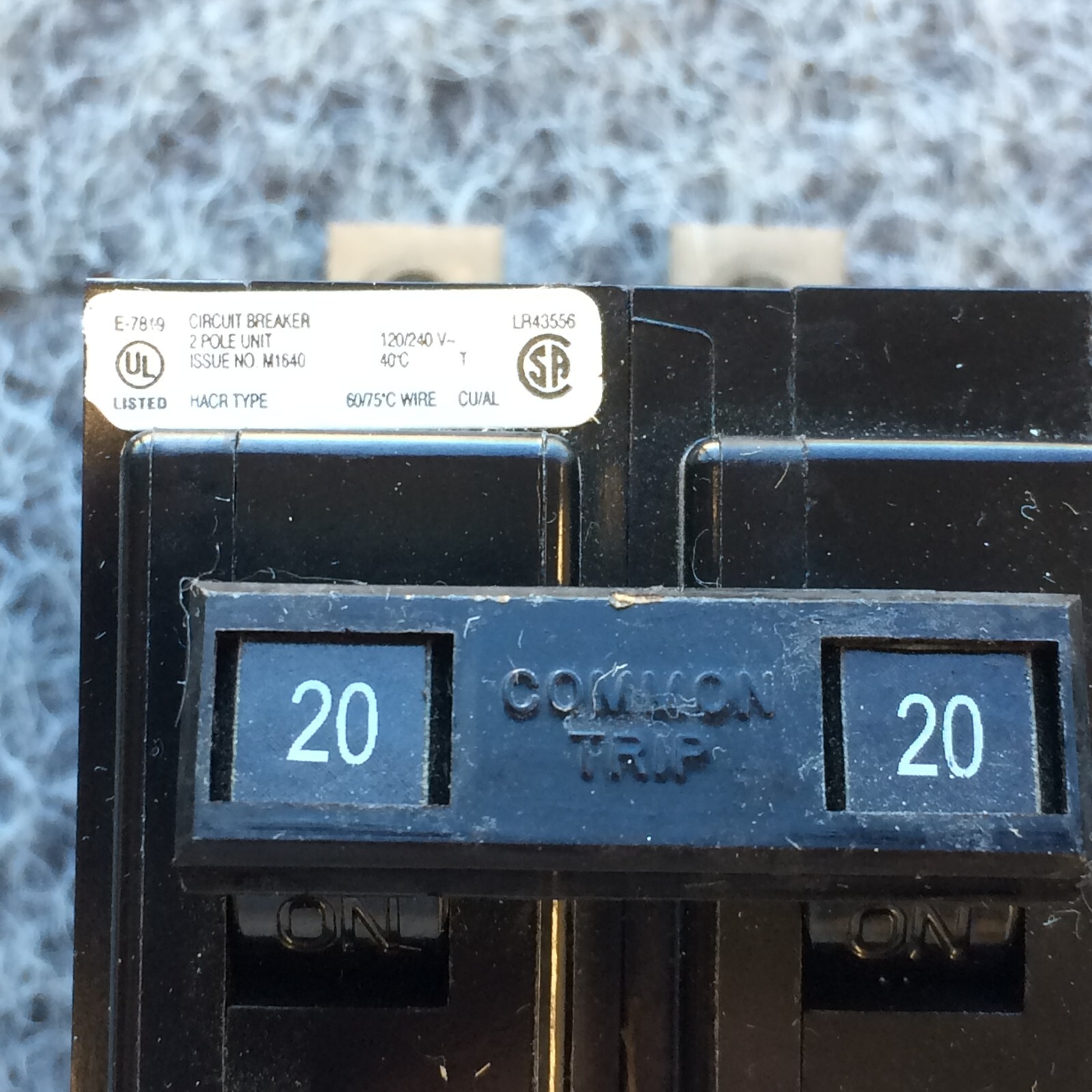 Eaton Cutler Hammer QBHW2020 20 Amp 2 Pole Circuit Breaker Bolt On Quicklag
