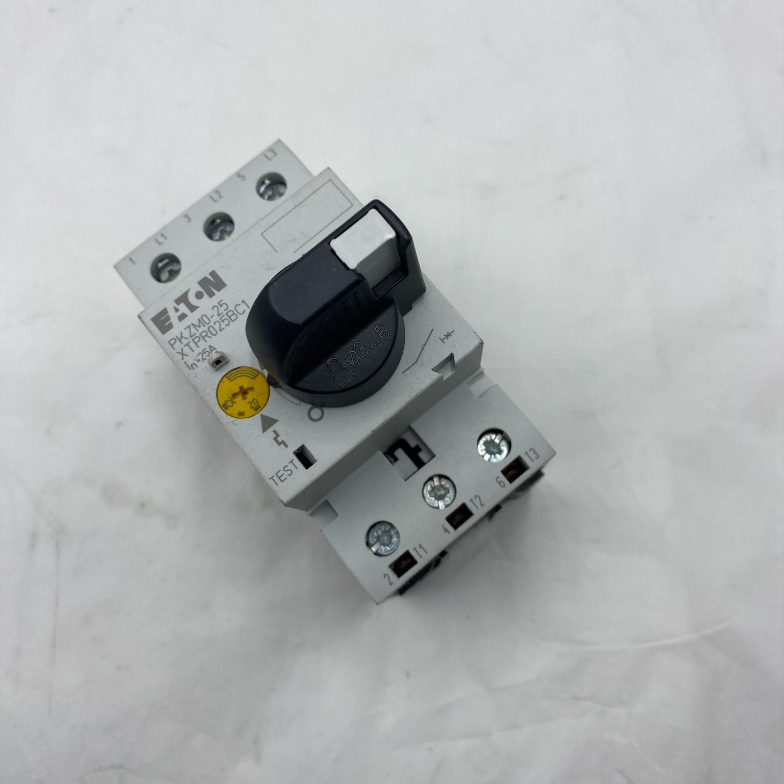 Eaton PKZM0-25/AK Motor Protector Circuit Breaker XTPR025BC1 25A