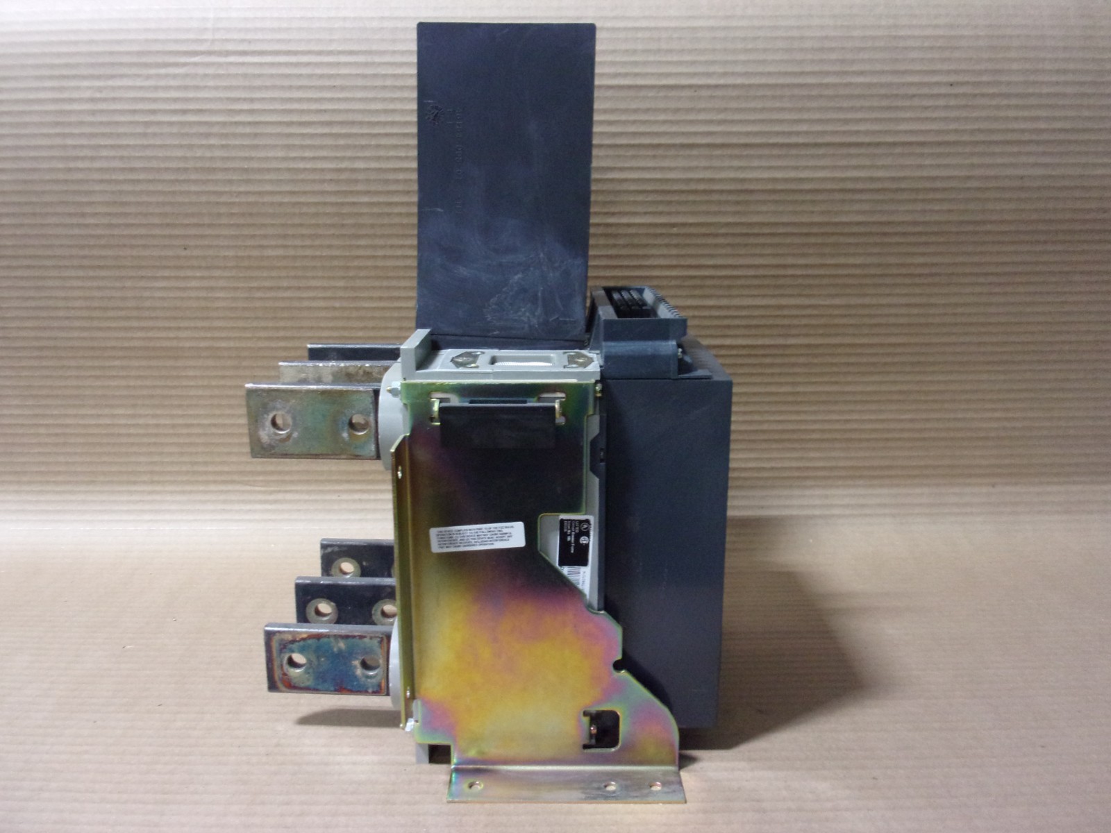 SQUARE D NT16L 12-804131-00 3 POLE 1600 AMP 600V CIRCUIT BREAKER WITH HARDWARE