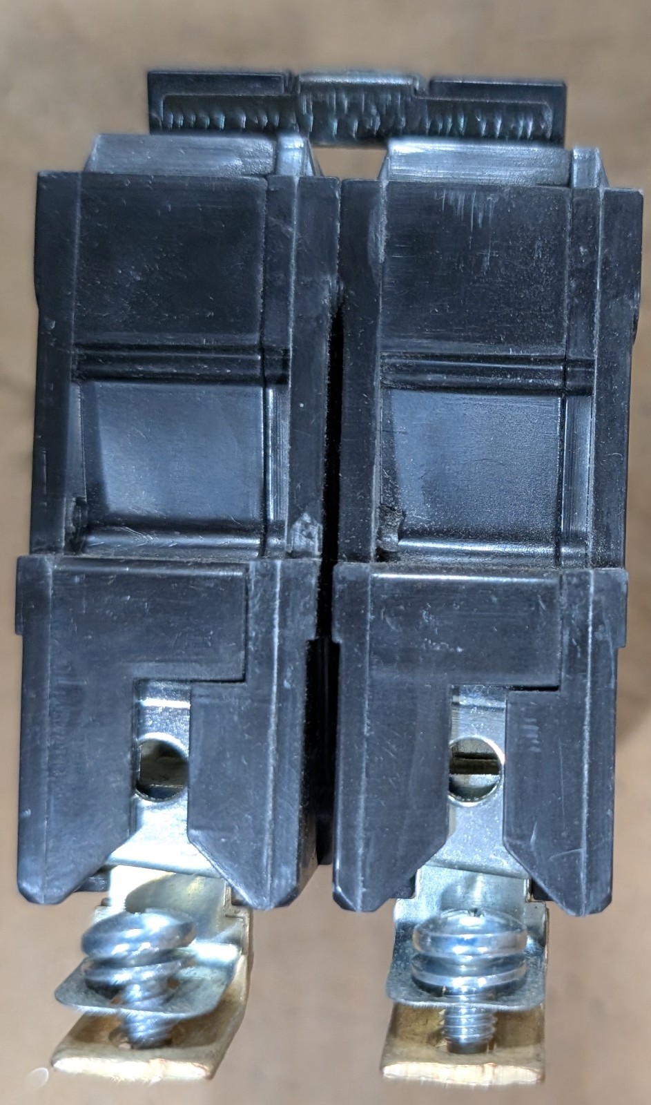 ABB THQB2115 15A 2-Pole 120/240V Bolt-On Circuit Breaker for Q-Line Panel