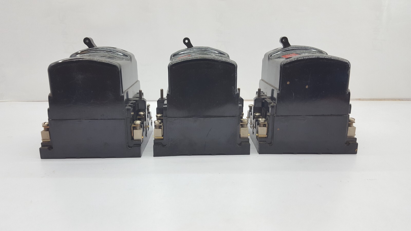 3PCS STOTZ-KONTAKT S202-L 2 AMPS MINIATURE CIRCUIT BREAKER 250-380 / TESTED OK