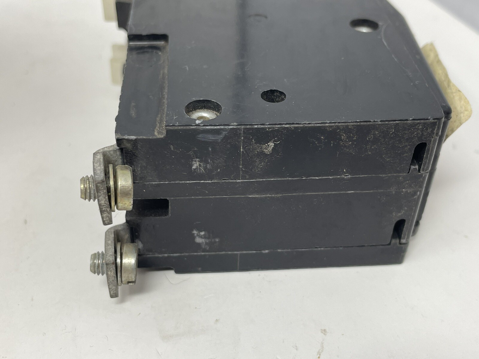 Square D QOB2125SL 2 Pole Sub Feed Lug 240vac 125amp