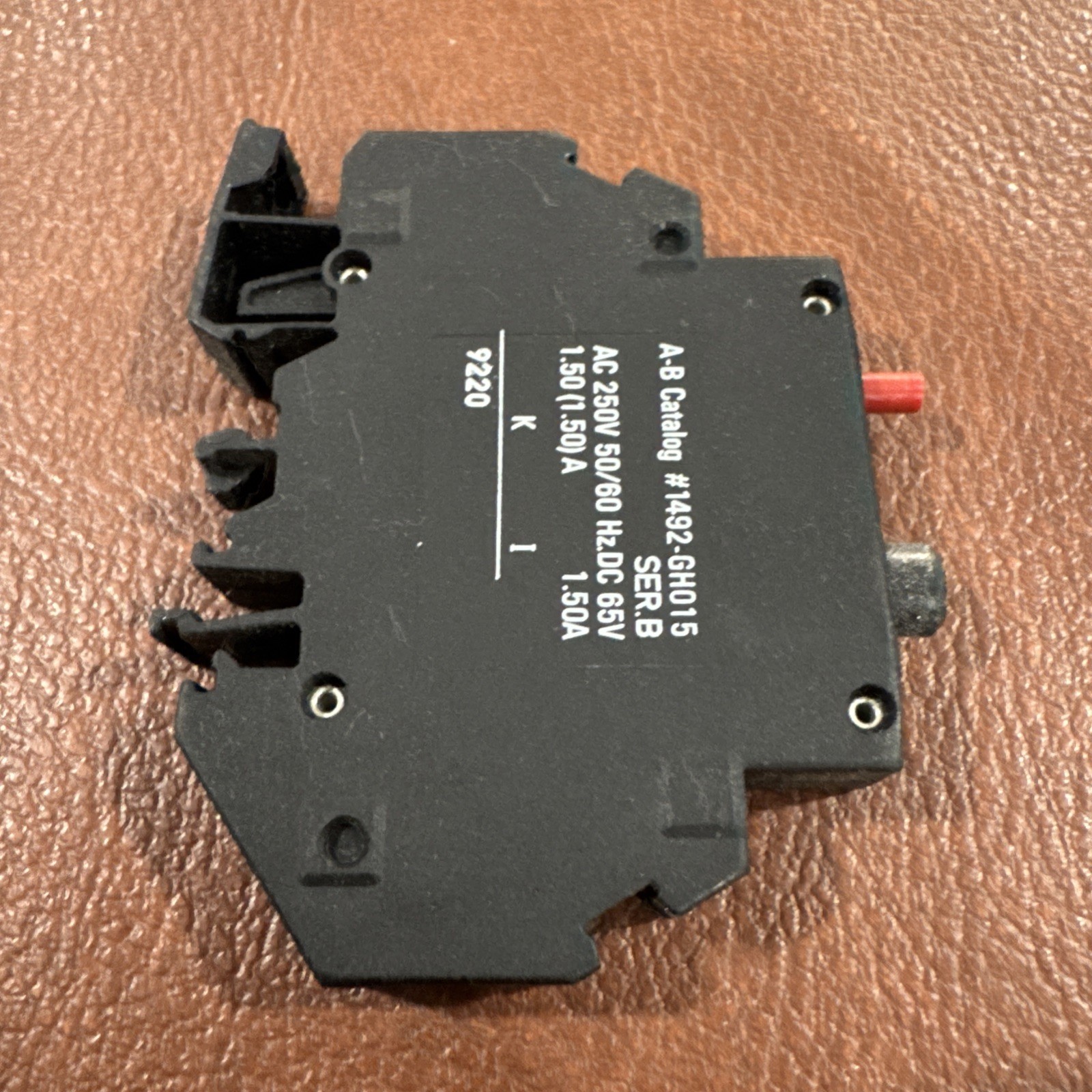 Lot of 4 ALLEN BRADLEY 1492-GH015 MINI CIRCUIT BREAKER SER B, 1.5AMP, 1492GH015