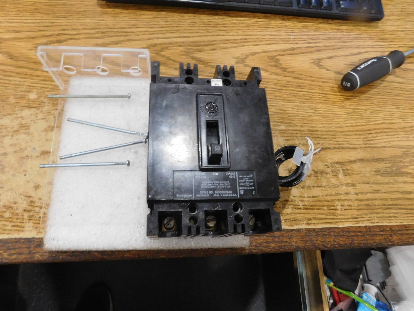 Westinghouse Type: EB3050 Circuit Breaker with Acrylic Insulator