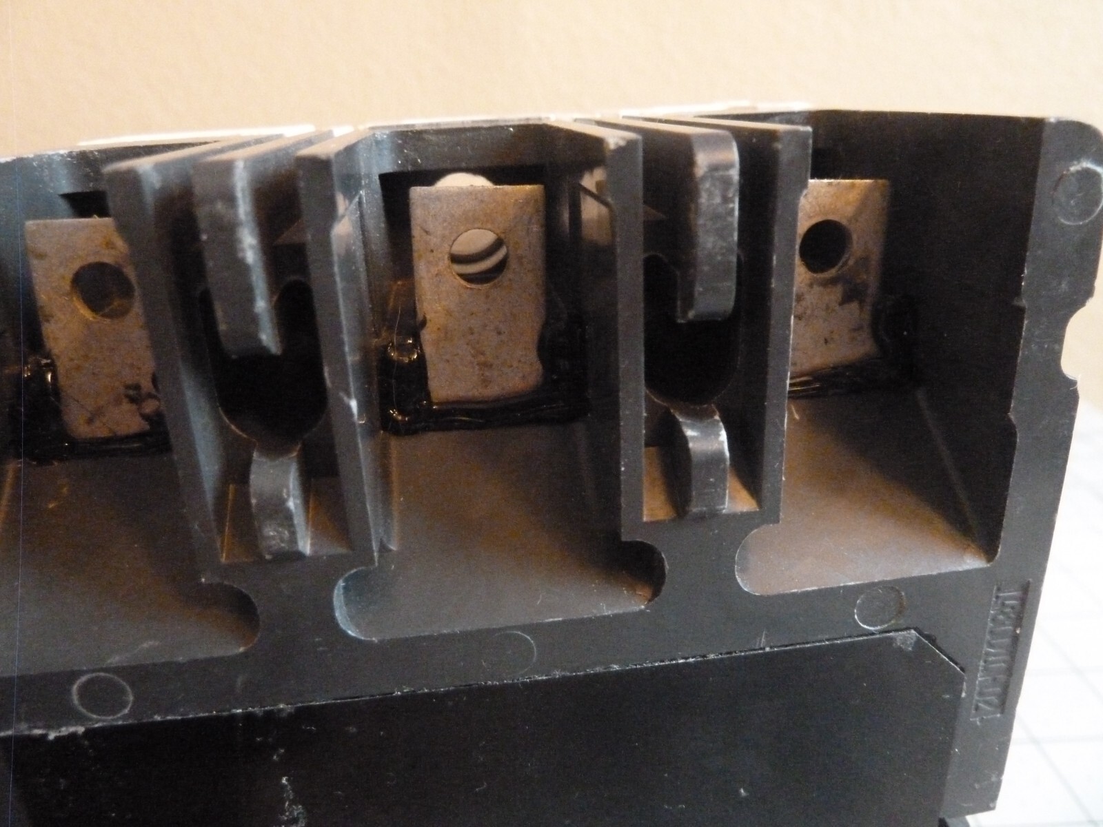 EATON HMCPS030H1C Motor Circuit Breaker – 30AMP – 600VAC / 250VDC – 3POLE – NEW