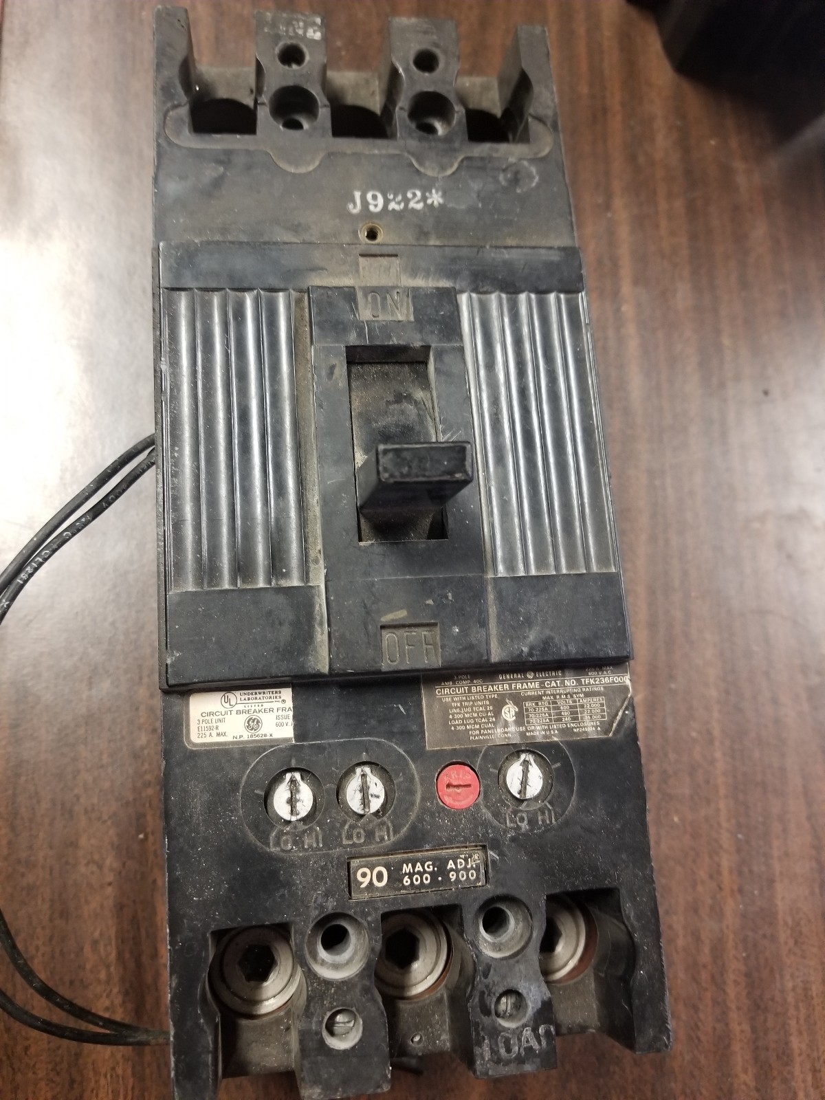 GE TFK236F000 Circuit Breaker, 3 Pole 225 Amp 600 Vac #18JS-1089-X14