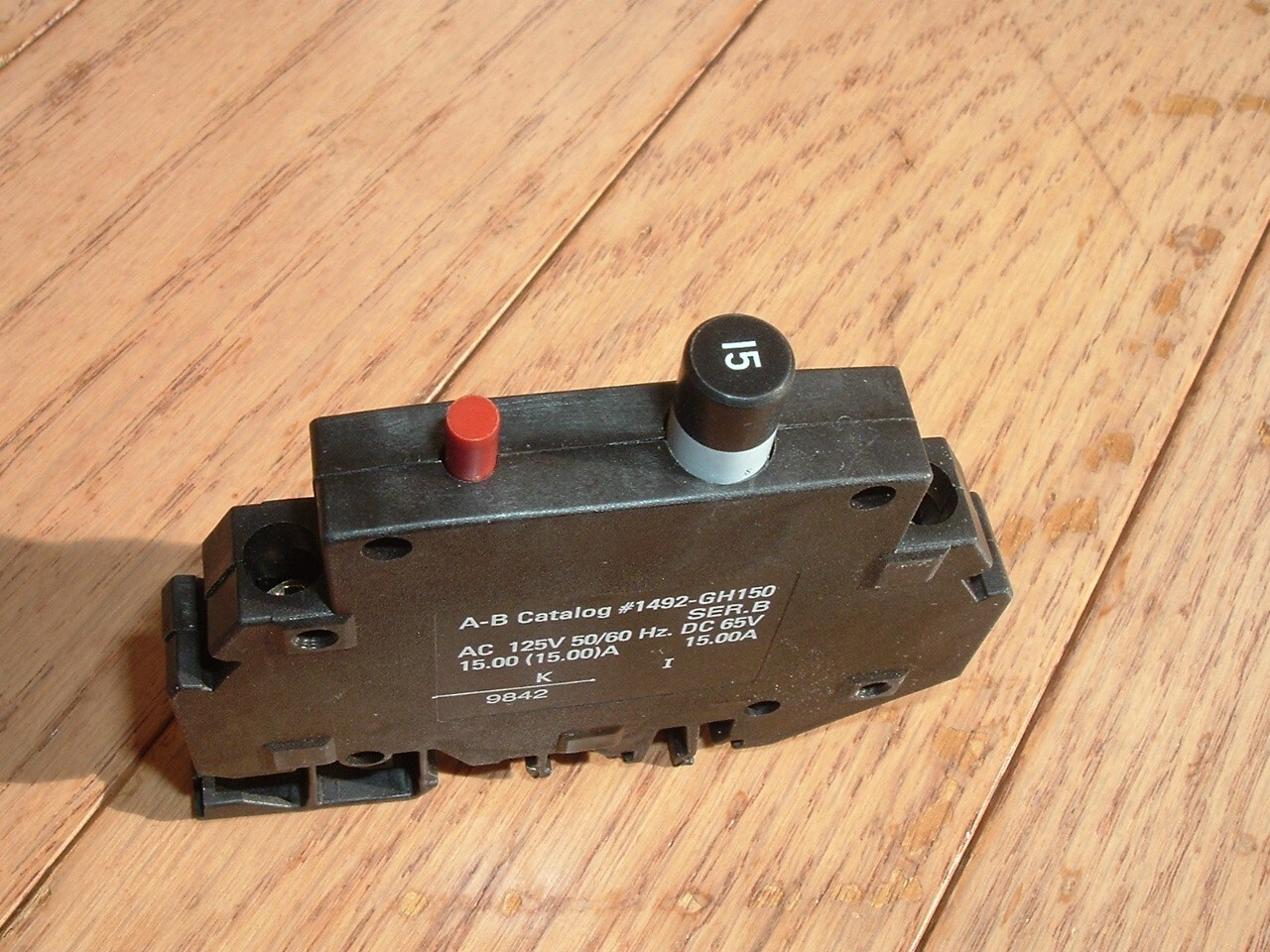 Allen Bradley(AB) 1492-GH150 ser.B Push Button DIN Rail 15A Circuit Breaker NEW!