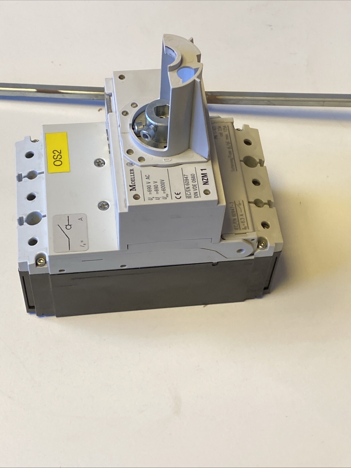 Eaton Moeller NZM1 XDV 125A Circuit Breaker Compact Circuit Breaker – Used