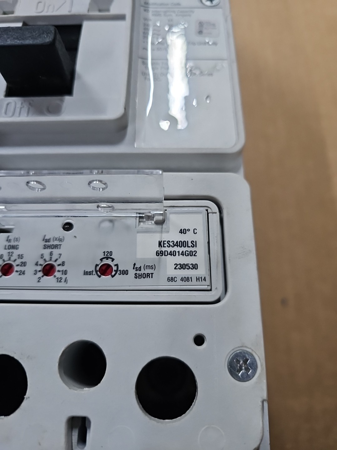Eaton KD3400 Molded Case Circuit Breaker 400A 3Phases 600V LSI TRIP KES3400LSI