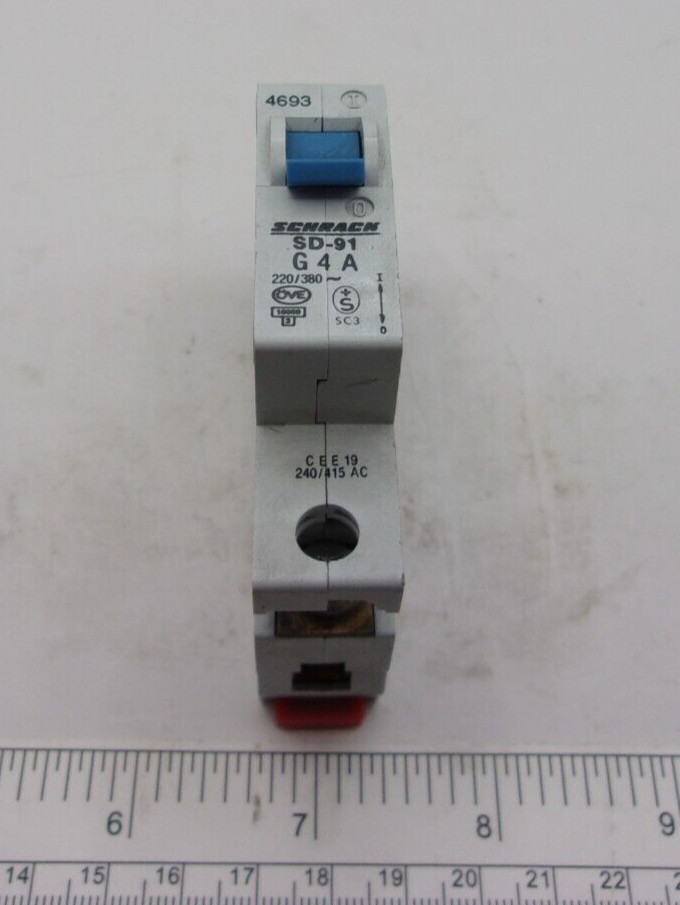 Schrack SD-91, Circuit Breaker 1 POLE 220/380V G 4 A, 2192A