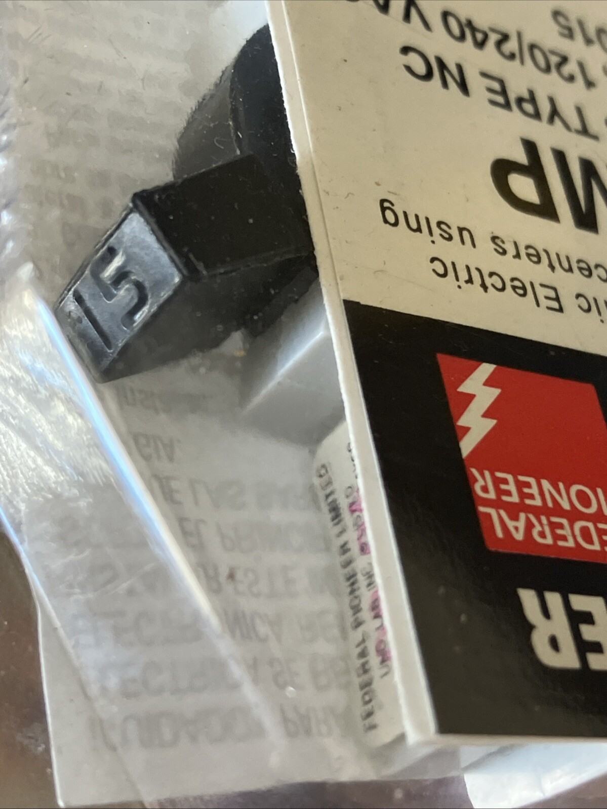 Federal Pacific / Pioneer Thin 15 Amp 1/2 in. 1-Pole Stab-Lock White NEW!!