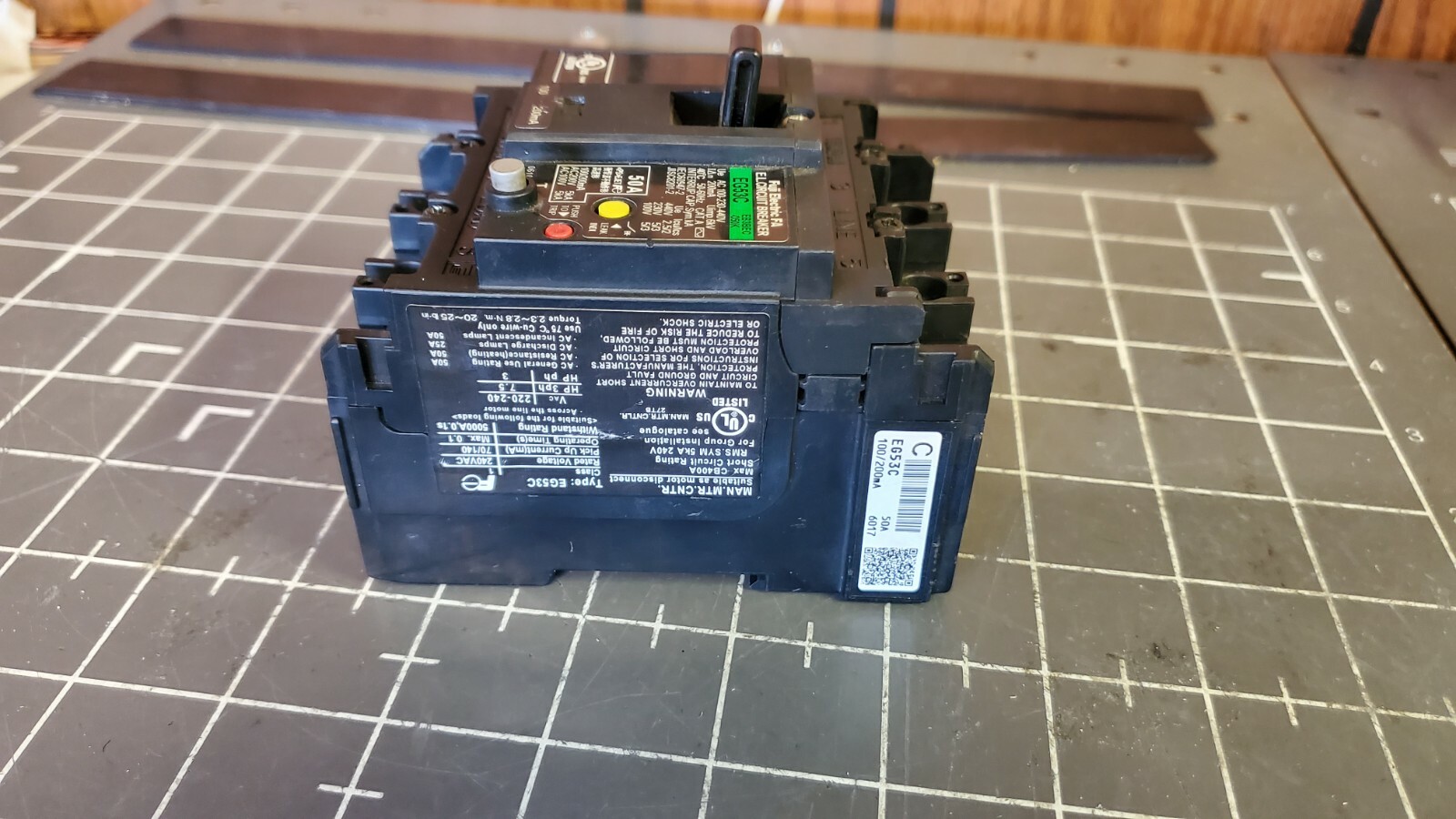 Fuji E.L. Circuit Breaker, EG53C / 50A / AC 100-230-440V / 200mA / EB3BEC-050K