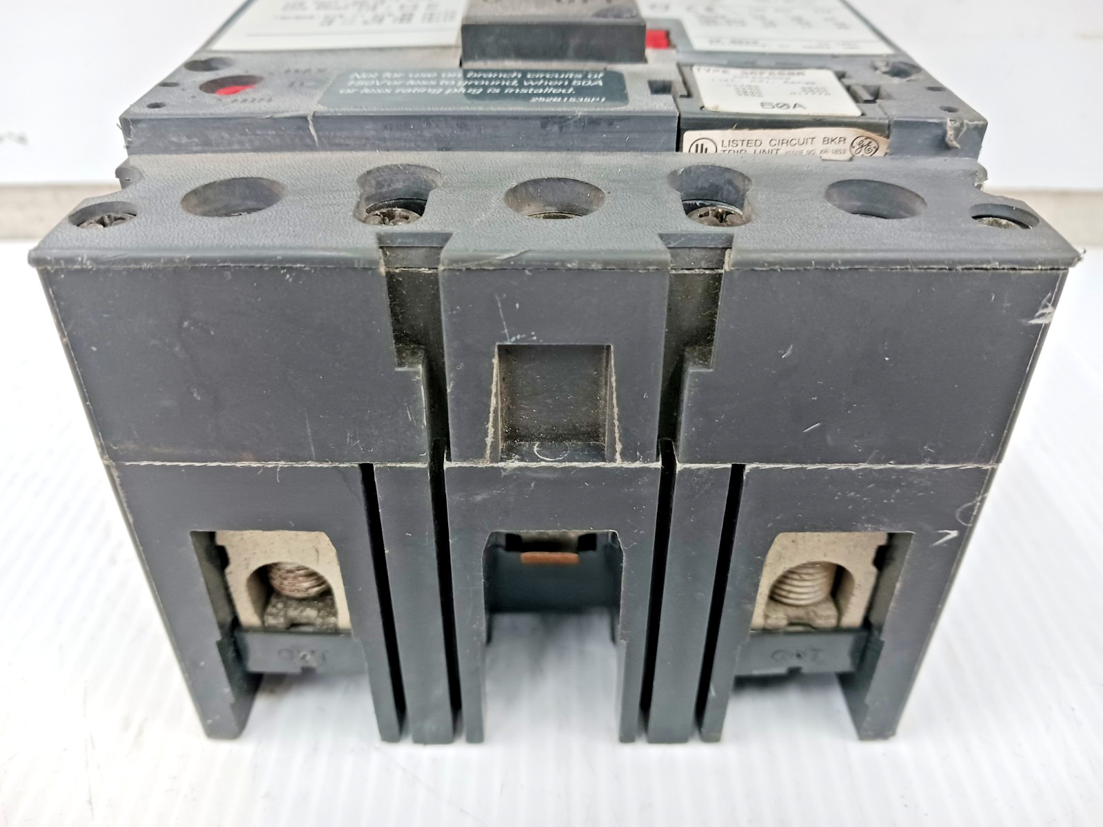 GE Spectra 60 Amp Circuit Breaker 2 Pole 480 VAC SEHA24AT0060 W/ 60 Amp Plug