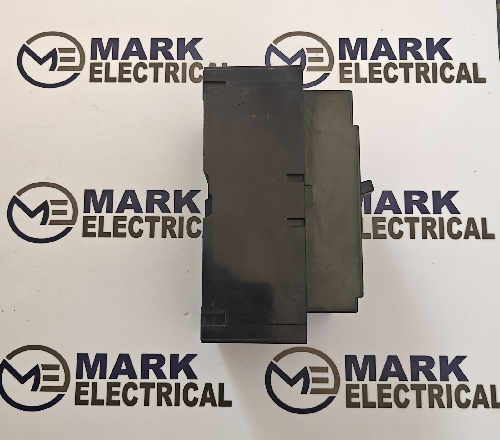 HYUNDAI ELECTRIC HBH103 CIRCUIT BREAKER 15A 440VAC 42KA FREE FAST SHIPPING